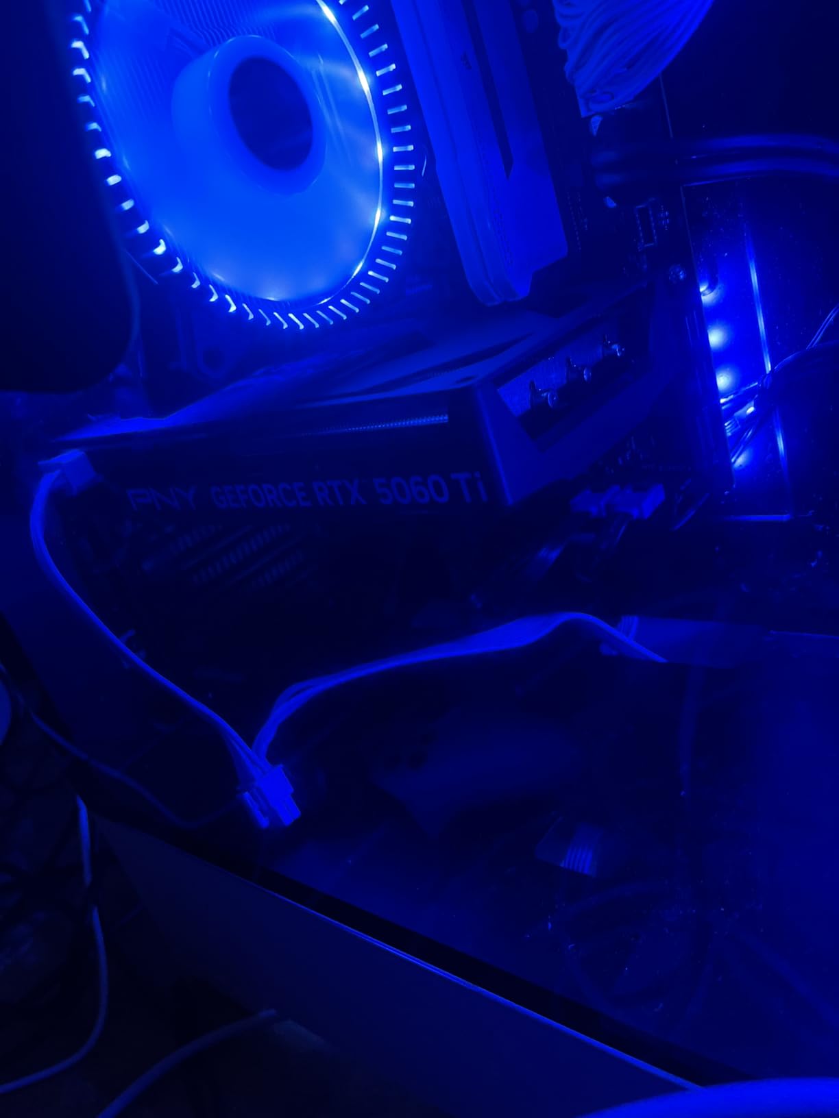 Redragon RGPS-850W 80+ Gold 850 Watt Power Supply w/Upgraded ATX 3.1 & PCIe 5.1 Fully Modular, 12VHPWR Cable Included, 100% Japanese Capacitors, Smart ECO Low Noise RGB Fan, Compact 160mm Size customer photo 2