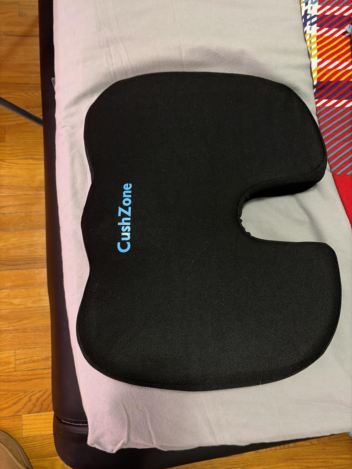 Office Chair Seat Cushion, Cooling Gel Enhanced Memory Foam Cushion for Long Sitting - Back, Sciatica, Coccyx, Tailbone Pain Relief Pillow - for Office, Gaming, Car, Wheelchair - Black, Large customer photo 2