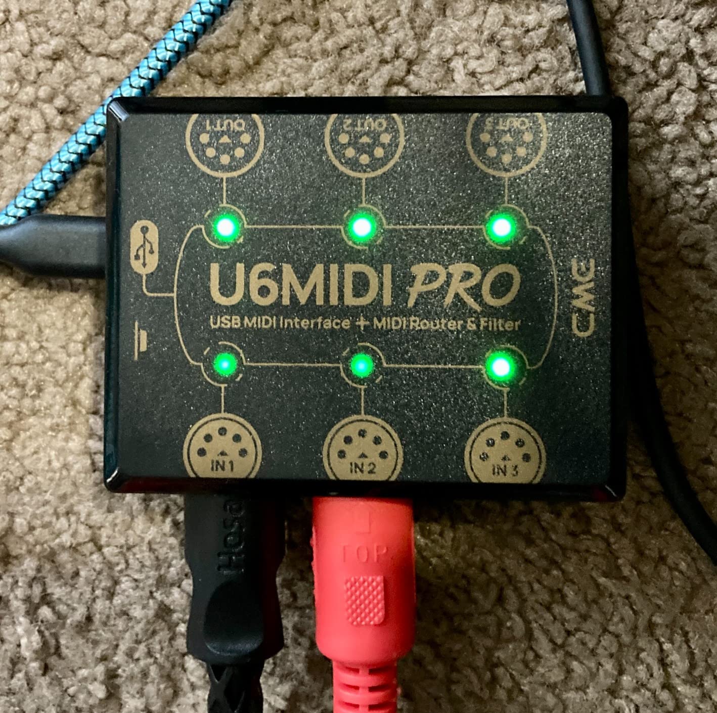 CME U6MIDI Pro - MIDI Interface with Router, Mapper, and Filter - Plug-and-play USB MIDI for computers - Standalone 3-in-3-out MIDI for Merge, Split, Thru customer photo 2