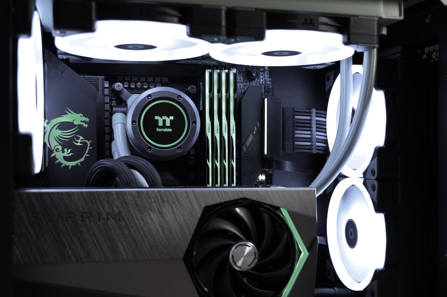 MSI Gaming GeForce RTX 4090 SUPRIM Liquid X 24G Graphics Card (24GB GDDR6X, Liquid Cooling, Ada Lovelace) customer photo 2