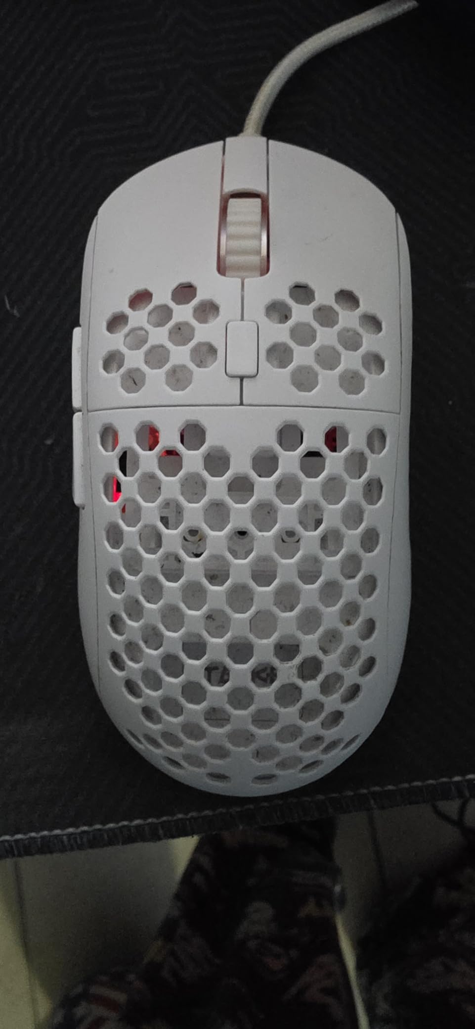 TMKB Falcon M1SE Ultralight Honeycomb Gaming Mouse, High-Precision 12800DPI Optical Sensor, 6 Programmable Buttons, Customizable RGB, Drag-Free Paracord, Ergonomic Wired Gaming Mouse - Matte Black customer photo 1