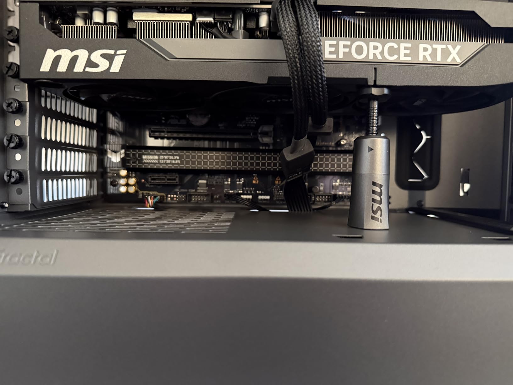 TUF Gaming B650-PLUS WiFi AMD B650 AM5 Ryzen Desktop 9000 8000 and 7000 ATX Motherboard, 14 Power Stages, PCIe 5.0 M.2, DDR5 Memory, WiFi 6 and 2.5 Gb Ethernet, USB4 Support Aura Sync customer photo 1