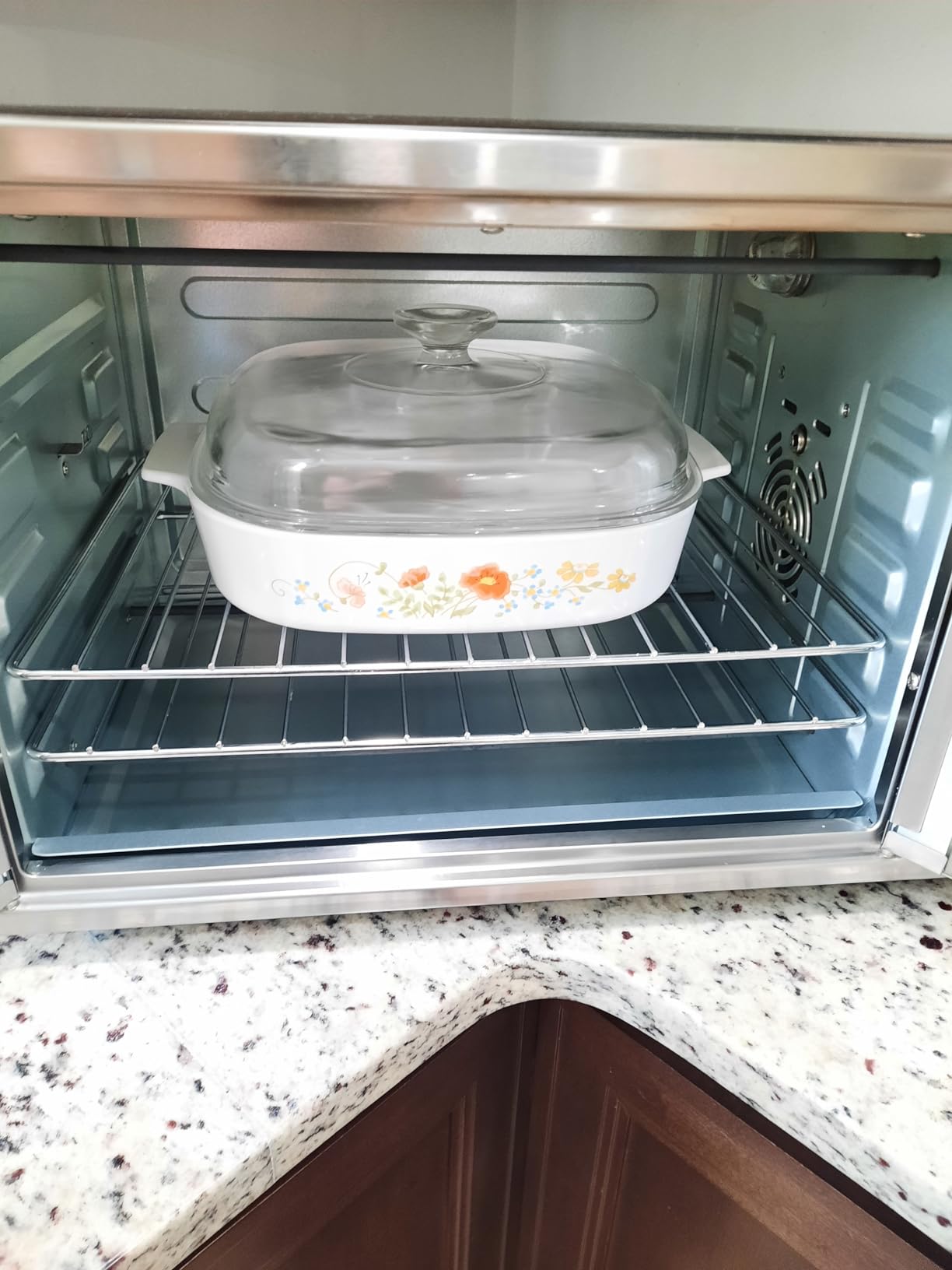 Elite Gourmet ETO2530M Double French Door Countertop Toaster Oven, Bake, Broil, Toast, Keep Warm, Fits 12