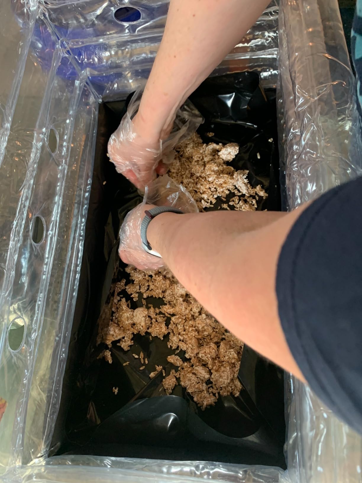 Boomer Shroomer Inflatable Monotub Kit, Mushroom Growing Kit Includes a Drain Port, Plugs & Filters, Removeable Liner customer photo 2