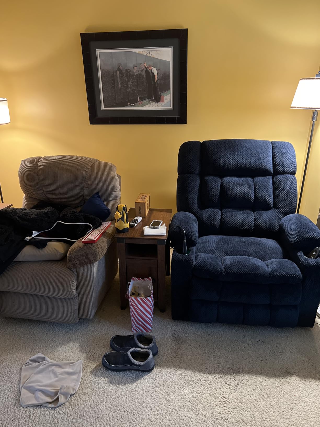 MCombo Dual Motor Power Lift Recliner Chair with Massage and Heat for Elderly People, Infinite Position, USB Ports, Cup Holders, Fabric 7890 customer photo 1