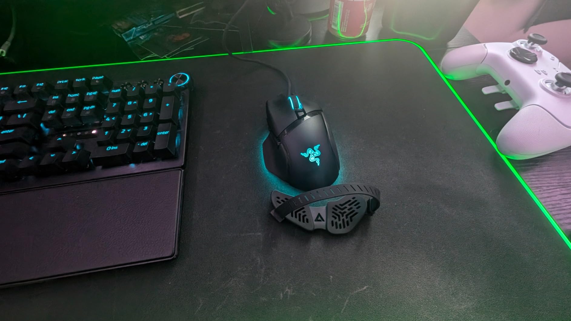 DELTAHUB Carpio G2.0 - Advanced Ergonomic Right-Handed Gaming Wrist Rest for Mouse - Superior Support for Serious Gamers - Anti-Fatigue, Smooth Glide (Large, Right, Black) customer photo 2