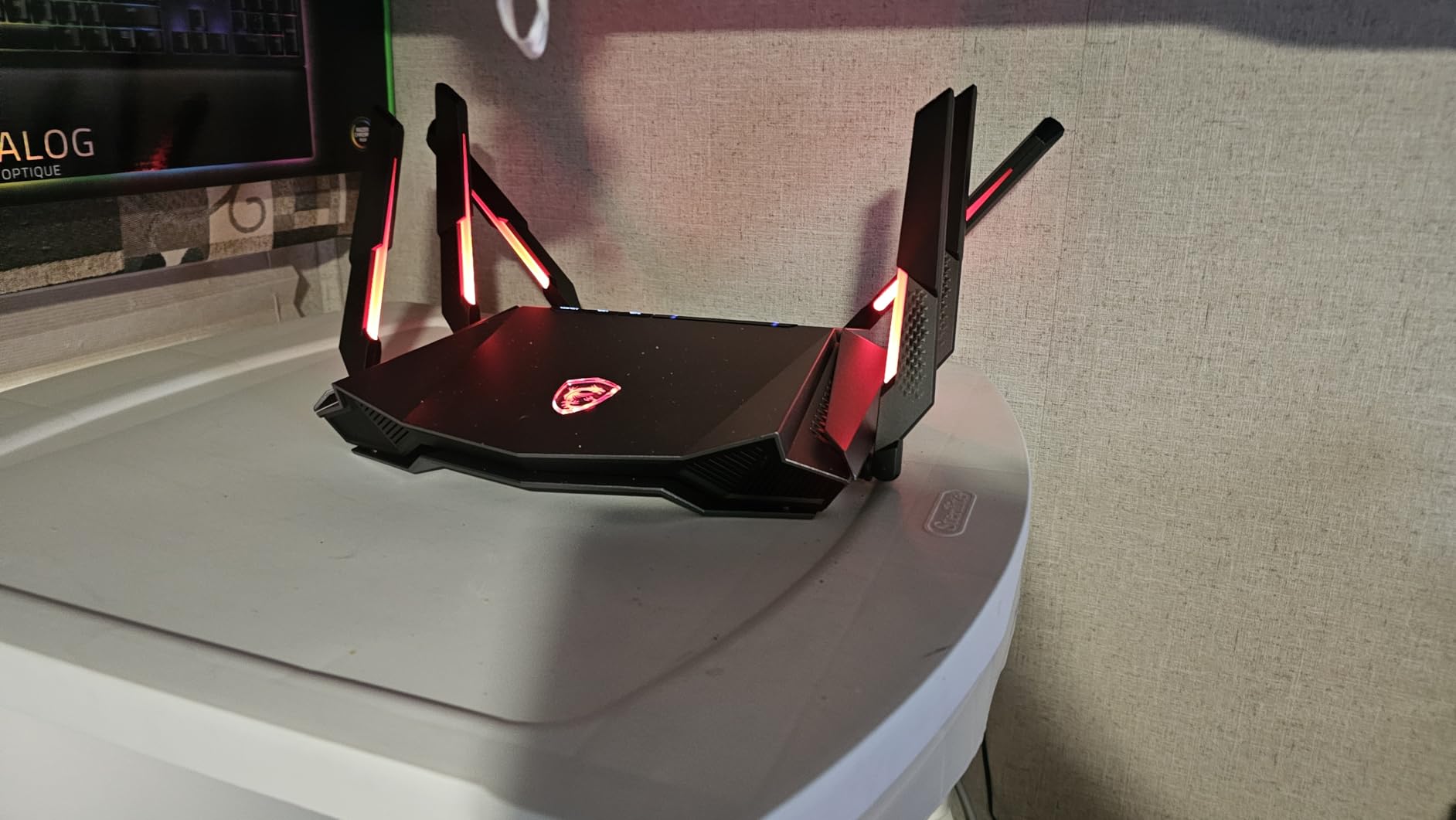 MSI Radix AXE6600 WiFi 6E Tri-Band Gaming Router - AI QoS, RGB, 1.8GHz Quad-Core Processor, MU-MIMO, 8-Stream High Speed Router customer photo 1