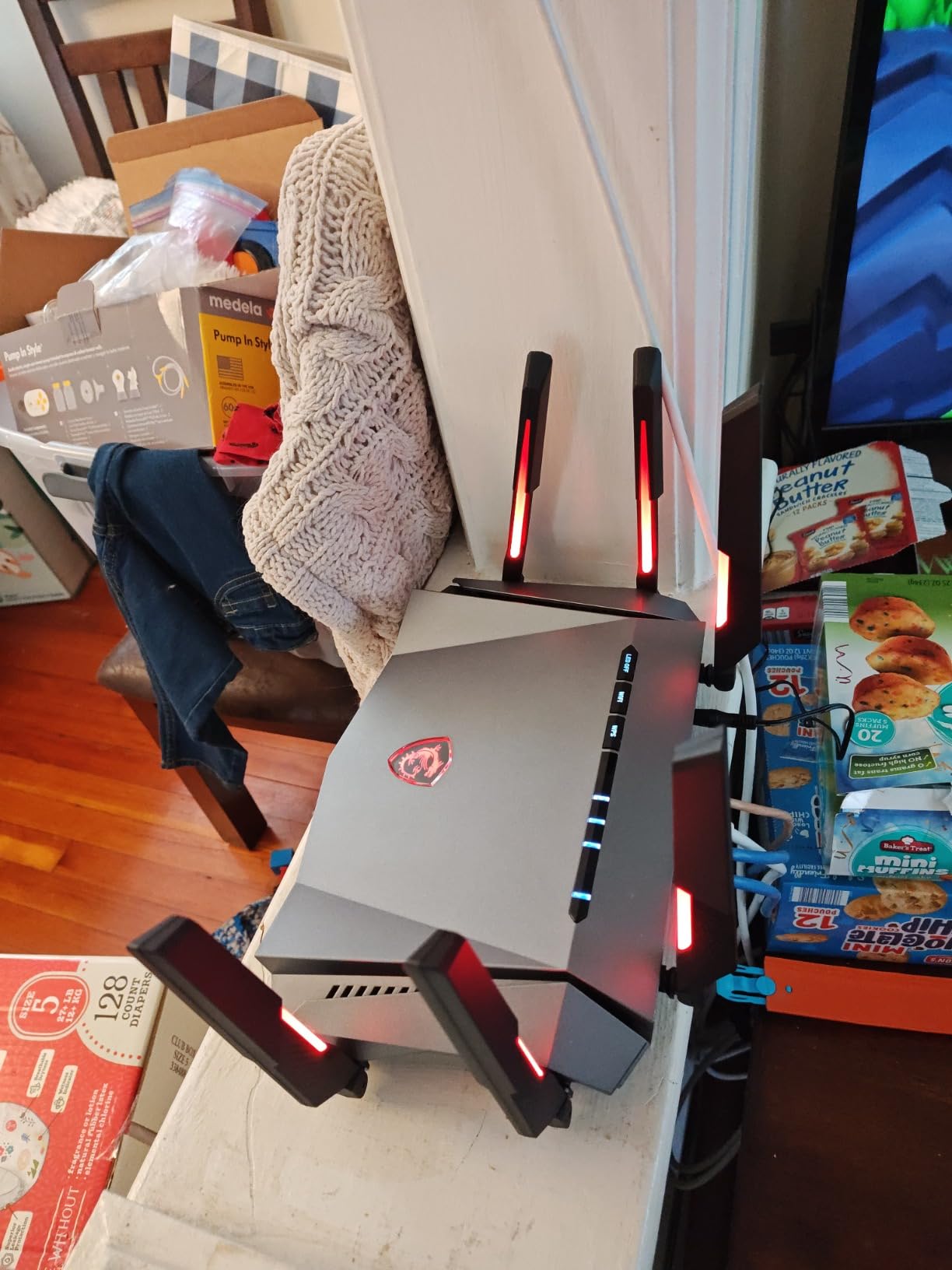 MSI Radix AXE6600 WiFi 6E Tri-Band Gaming Router - AI QoS, RGB, 1.8GHz Quad-Core Processor, MU-MIMO, 8-Stream High Speed Router customer photo 2