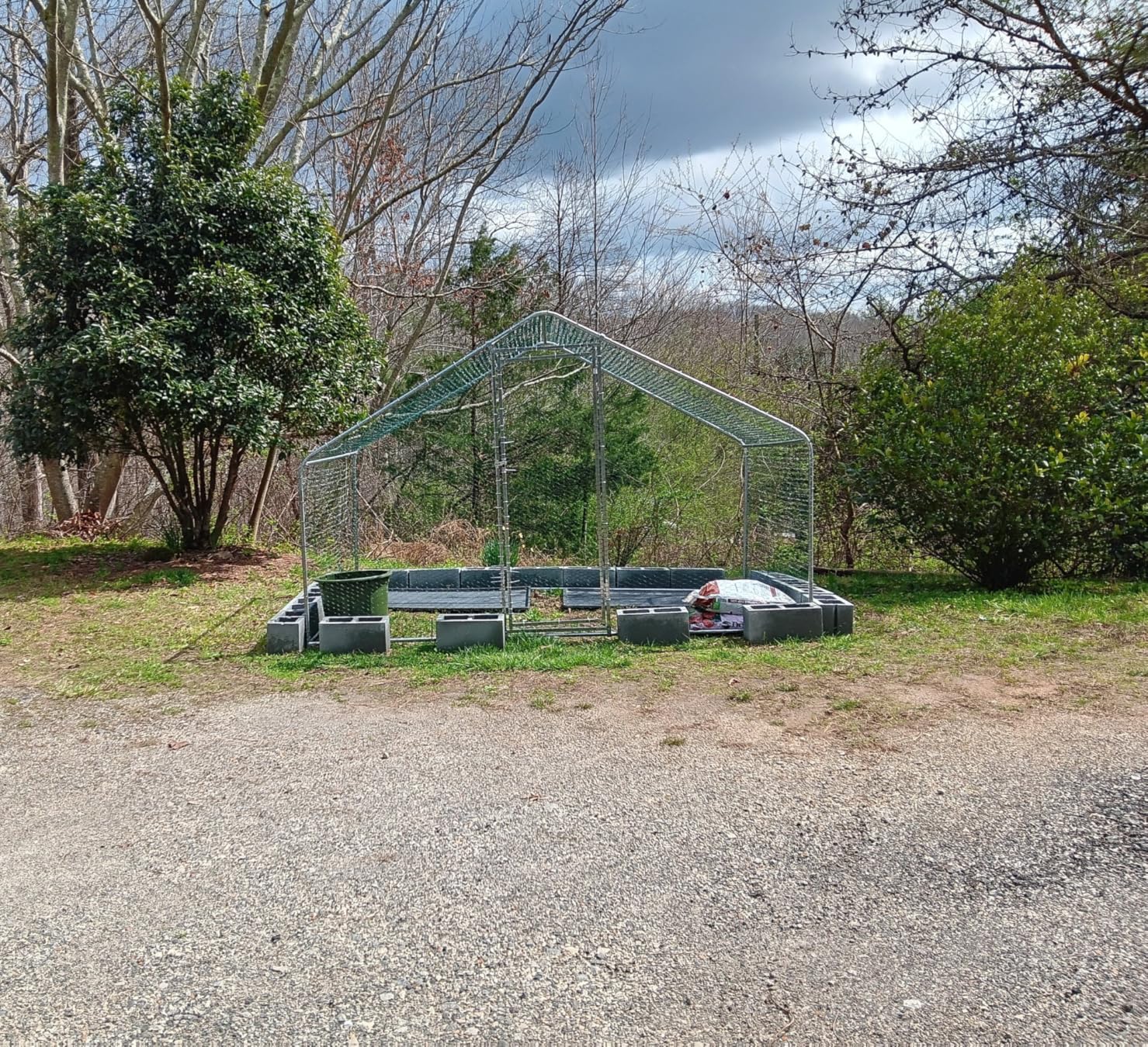 CHIKENCOOP Chicken Coop 9.8x6.5x6.5ft Large Metal Chicken Run for 6/10 Chickens Poultry Cage with Stability Corner Braces & Rear Support Pole, Roosting Perch, Walk-in Chicken Pen for Yard customer photo 1