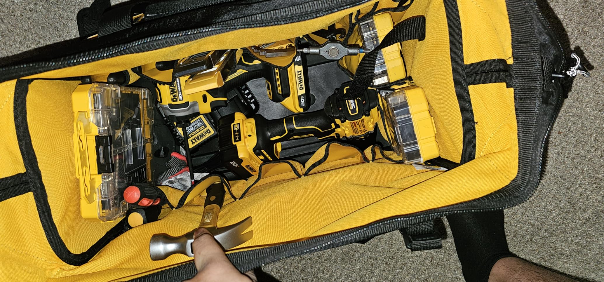 DEWALT PRO Backpack on Wheels customer photo 2