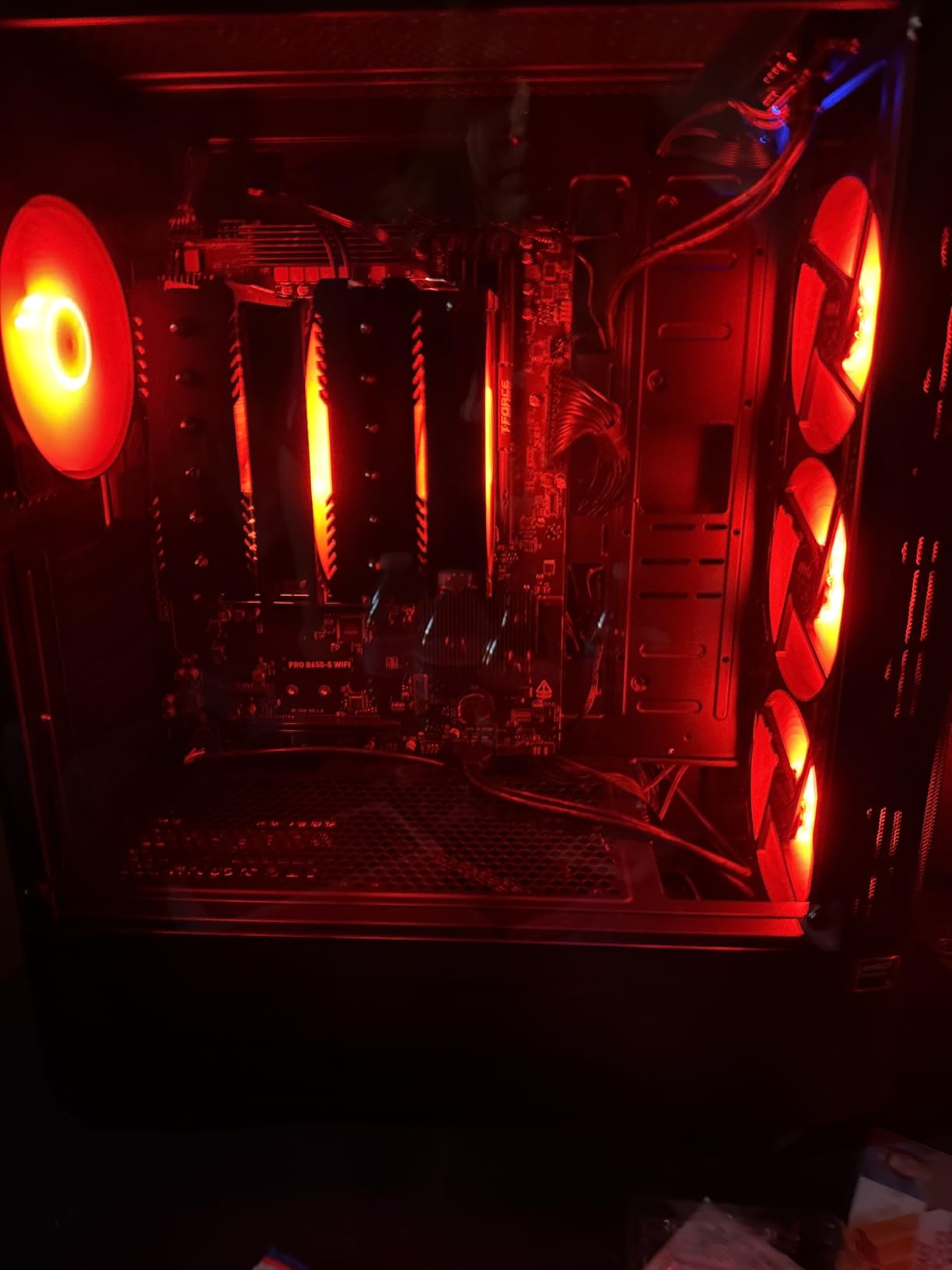 msi MAG Forge 112R - Premium Mid-Tower Gaming PC Case - Tempered Glass Side Panel - ARGB 120mm Fans - Liquid Cooling Support up to 240mm Radiator - Vented Front Panel customer photo 1
