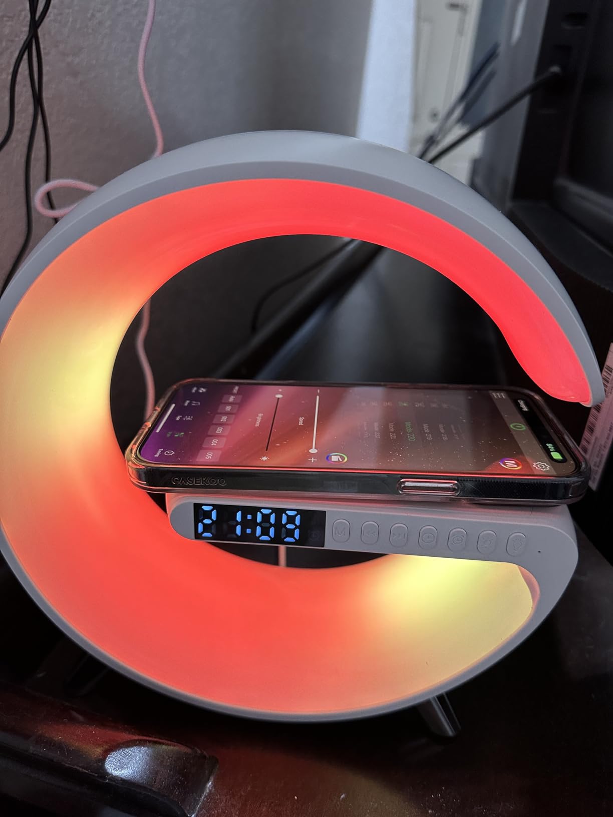 BKDRL Bluetooth Speaker Lamp with Wireless Charger, RGB Night Light, Alarm Clock, App Control - White customer photo 2