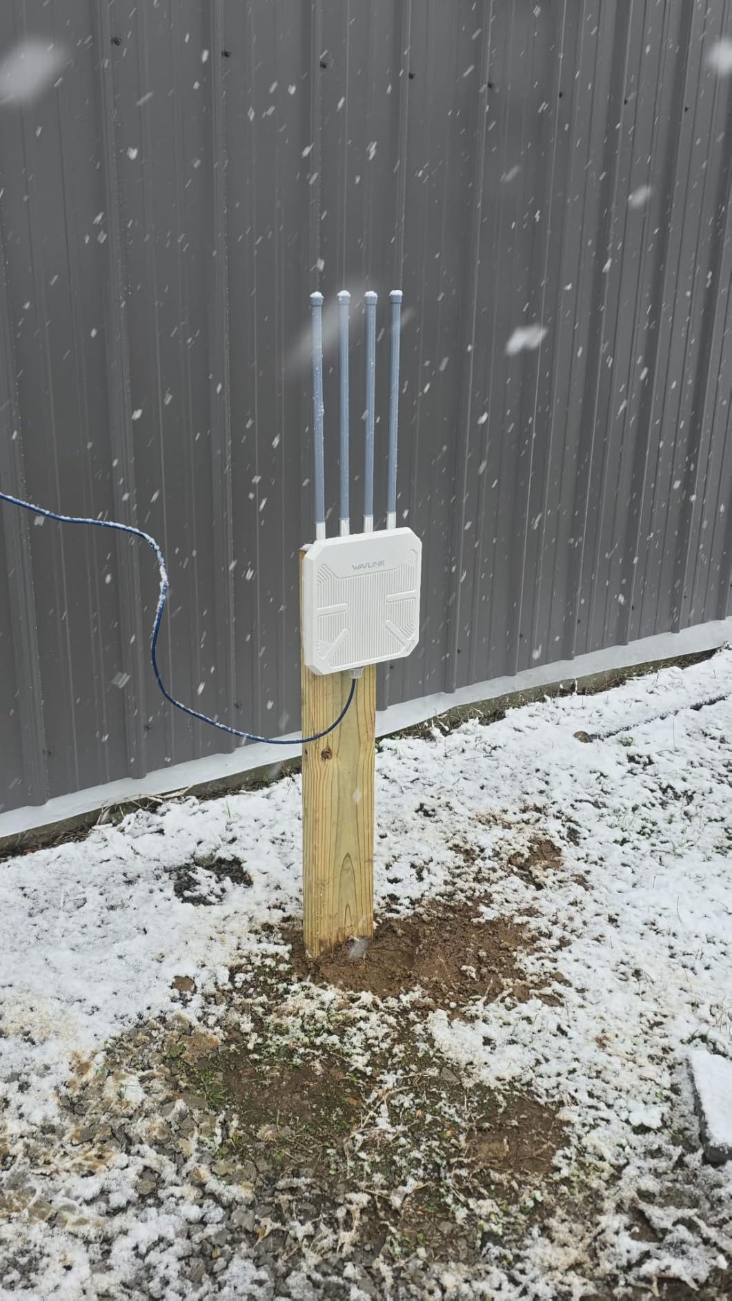 WAVLINK AX1800 Outdoor WiFi 6 Extender, Long-Range High-Power Outdoor Access Point customer photo 1