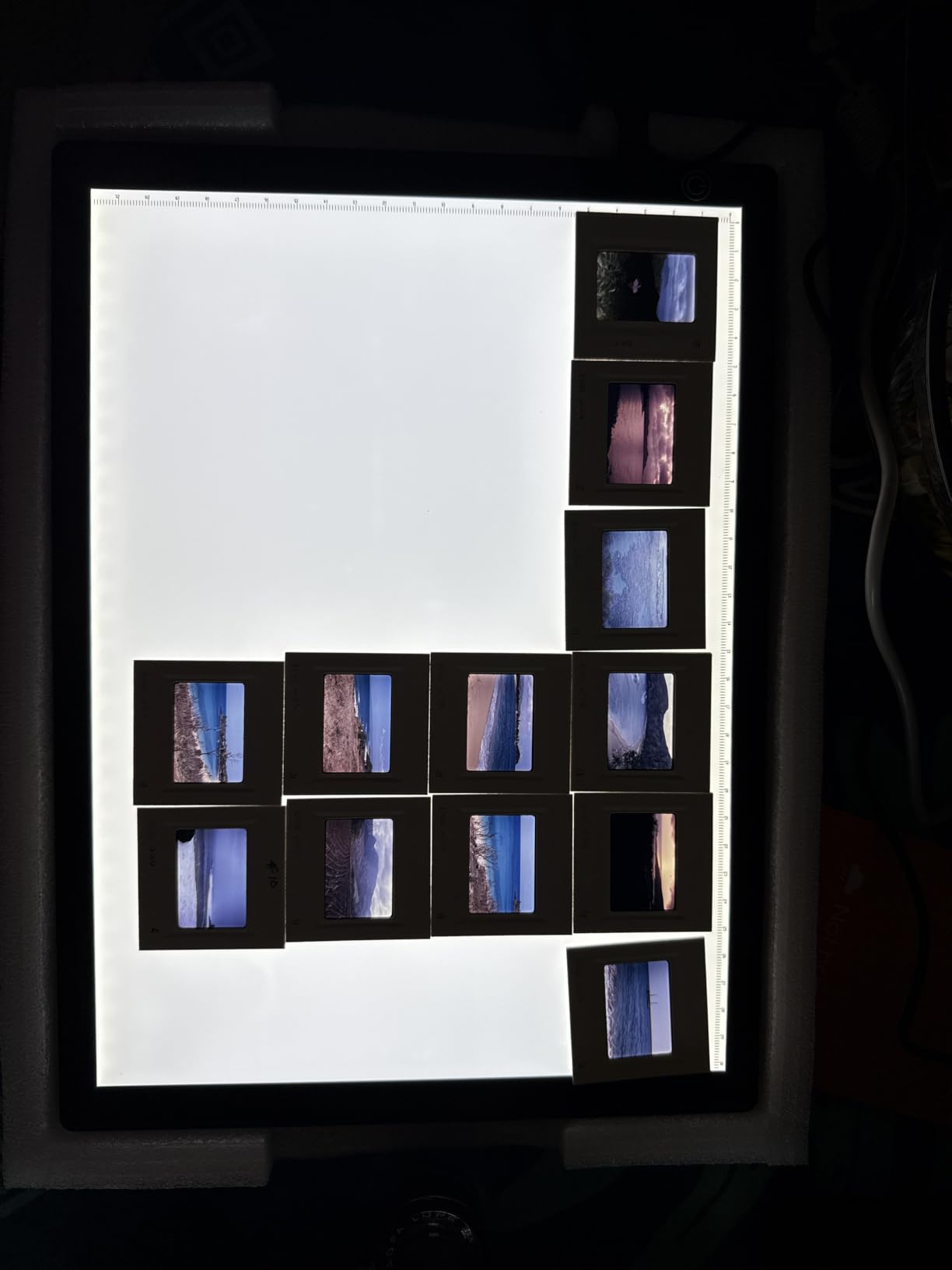 Slide Viewer Light Box, Ultra-Thin A4 USB Powered Light Scanner for Photo Slide and Film Negative Scanning customer photo 1