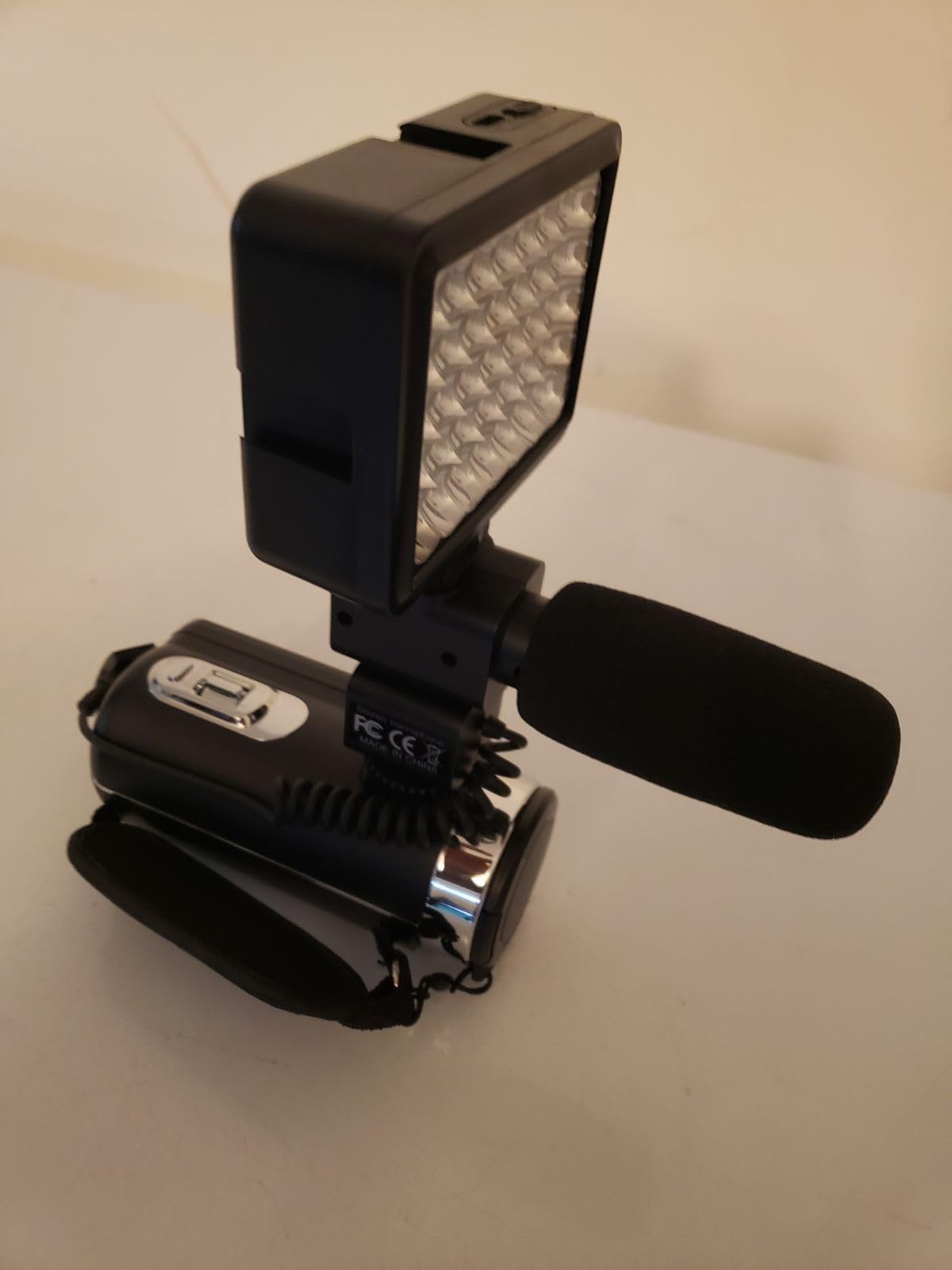 Video Camera, 8K Camcorder 48MP Vlogging Camera for YouTube 18X Digital Zoom 3