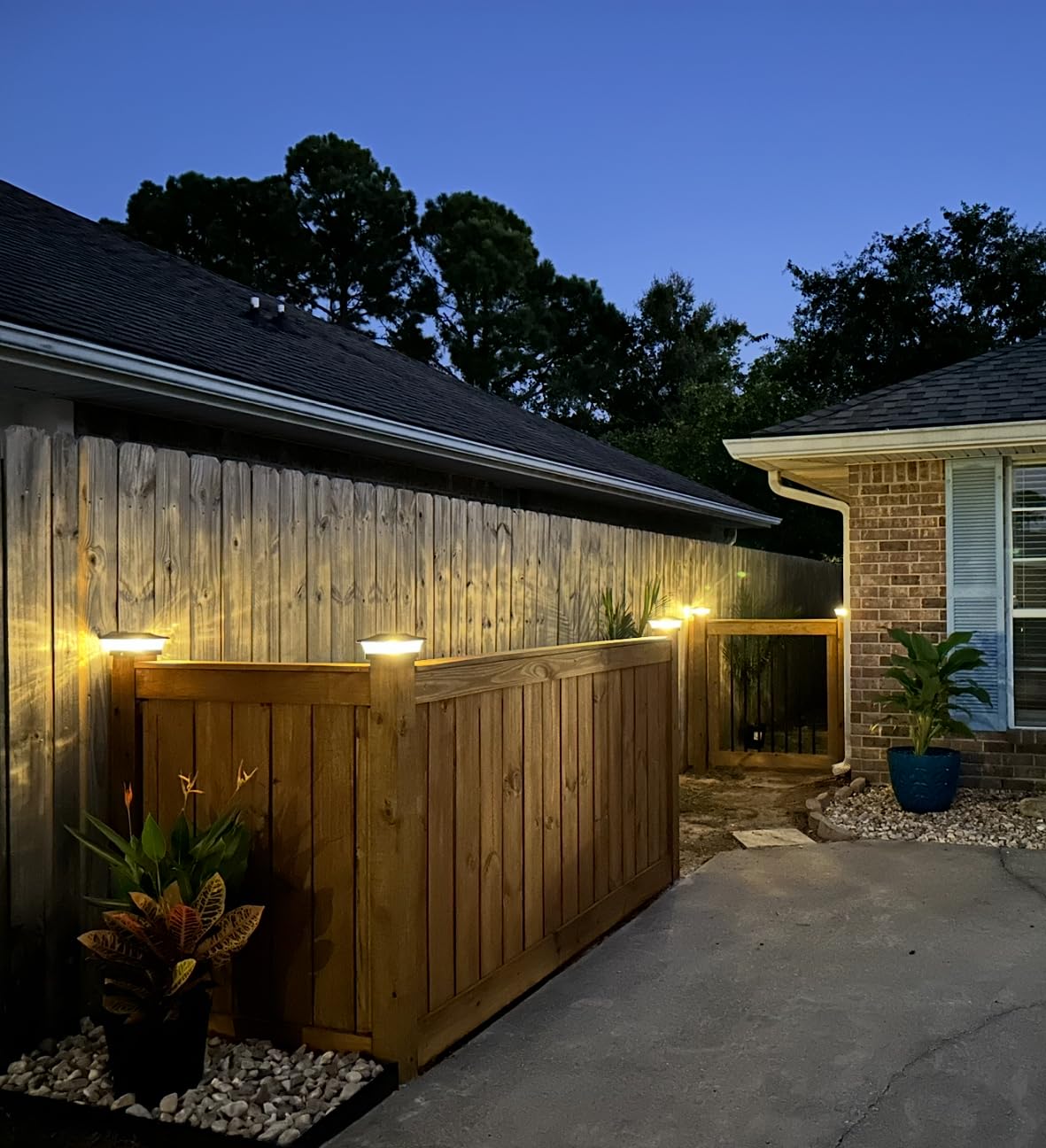 APONUO Solar Post Cap Lights 6 Pack for 4x4 5x5 6x6 Wood & Vinyl Fences - IP65 Waterproof, All-Night Auto On/Off, Warm/Cool White Light, Outdoor Deck Patio Garden (Black) customer photo 2