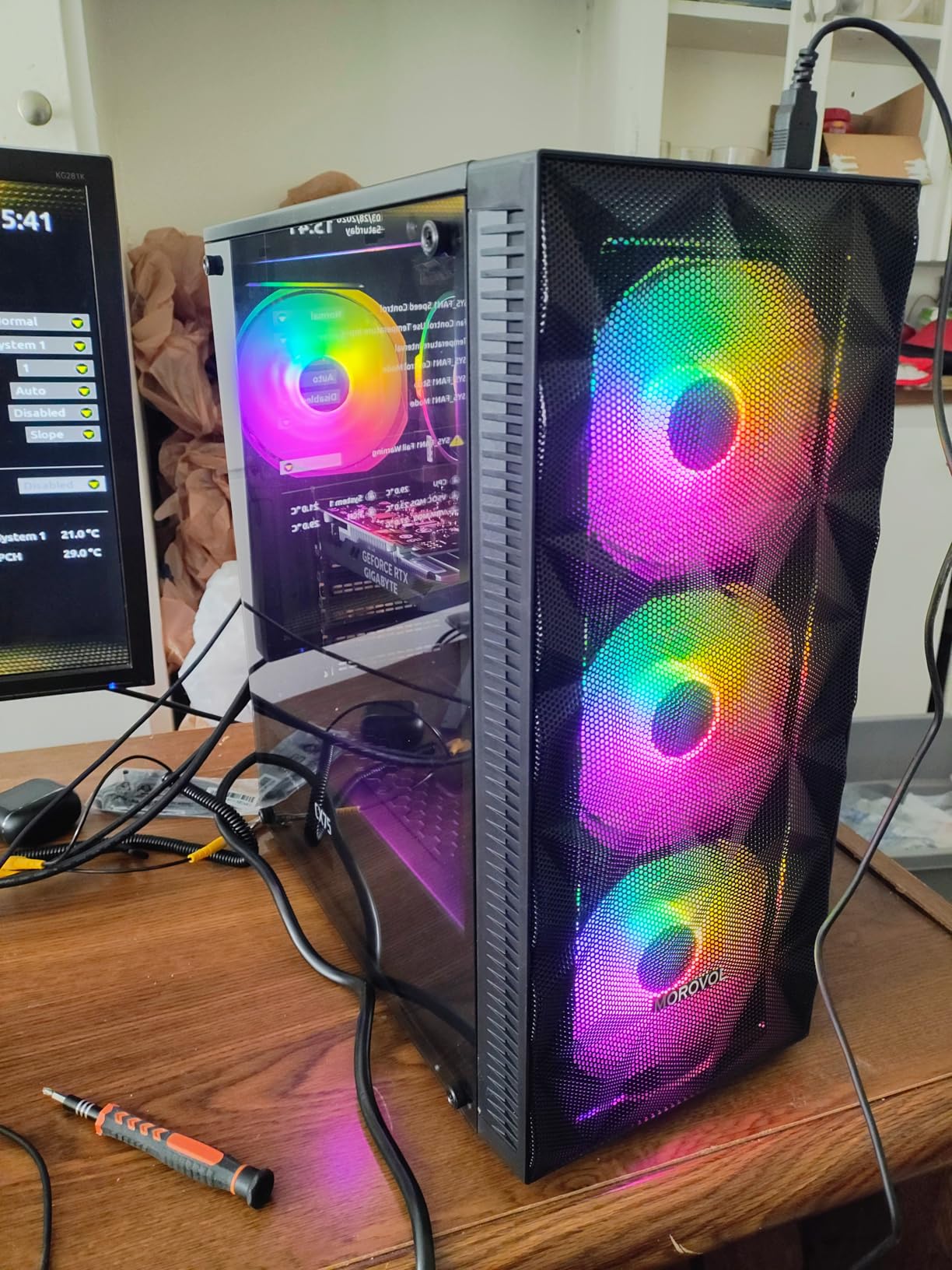 MOROVOL PC Case Pre-Install 4 RGB Fans, ATX Gaming Computer Case with Diamond-Shaped Mesh Front & Tempered Glass Side Panel, USB 3.0 Airflow Mid Tower case customer photo 1