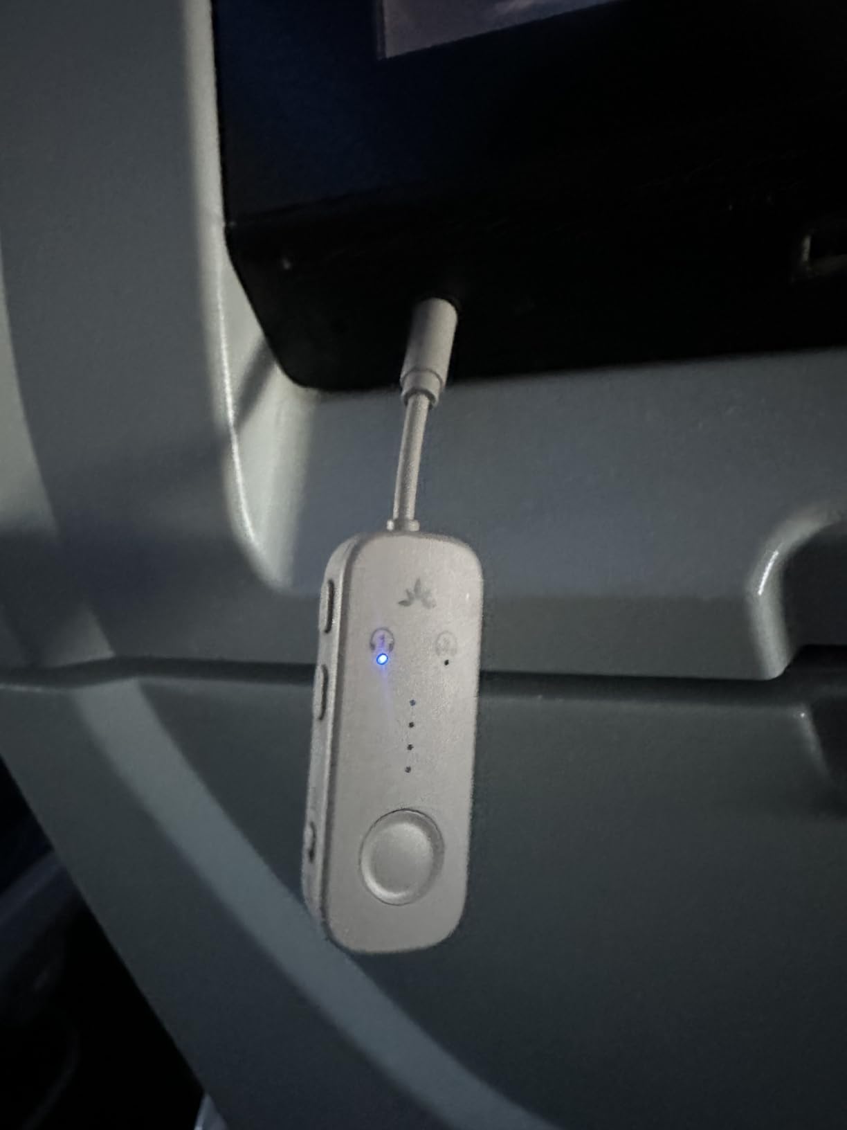 Avantree Relay - Premium Airplane Bluetooth Adapter with Advanced Qualcomm Chipset, 2 Headphones Support, 25hrs Play Time, aptX Adaptive & HD Audio Transmitter for Airpods, Bose & Travel Flight customer photo 2