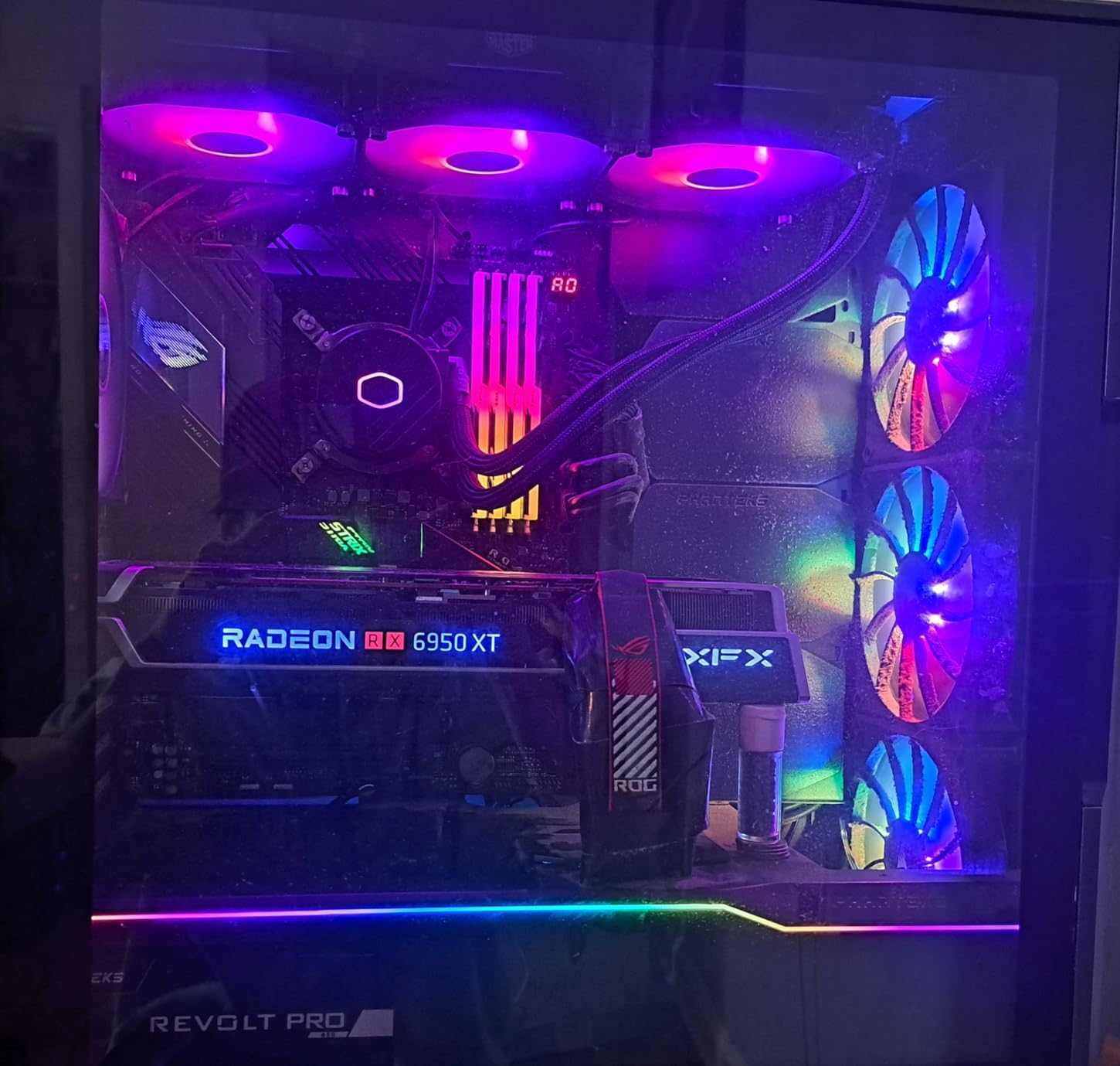 Cooler Master 360L Core AIO CPU Liquid Cooler - 360mm Radiator, 3x ARGB PWM Fans, Patented Gen S Dual-Chamber Pump, Quiet Cooling & Easy Installation, AMD AM5/AM4 & Intel LGA 1851/1700, White customer photo 1