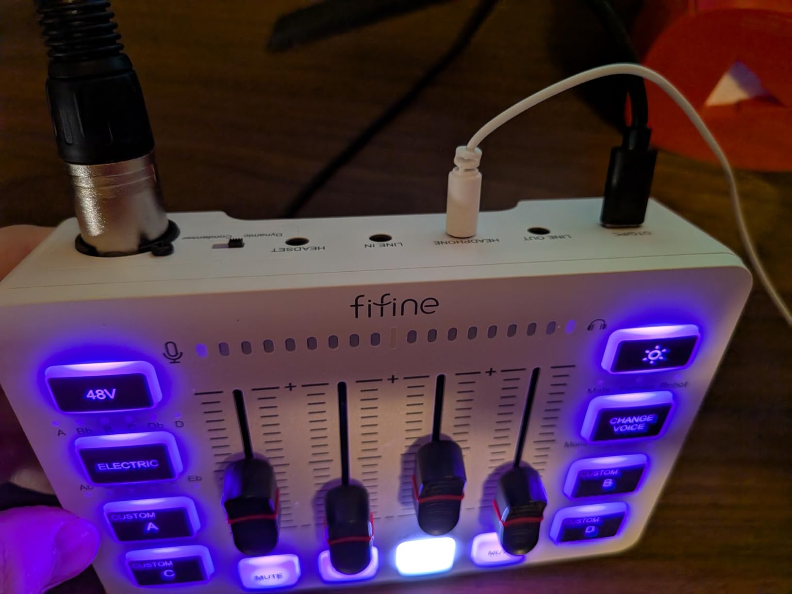 FIFINE Audio Mixer, Gaming Streaming PC Mixer with Slider Fader, XLR Microphone Interface, Monitoring, for Video/Game Voice/Podcast Recording-AmpliGame SC3W customer photo 1