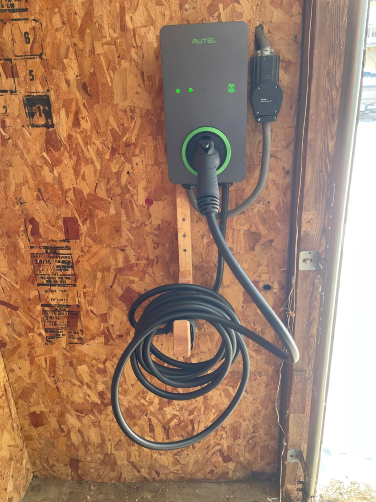 Autel Home Smart Electric Vehicle (EV) Charger up to 50Amp, 240V, Indoor/Outdoor Car Charging Station with Level 2, Wi-Fi and Bluetooth Enabled EVSE, Hardwired,25-Foot Cable,Sierra Blue customer photo 1