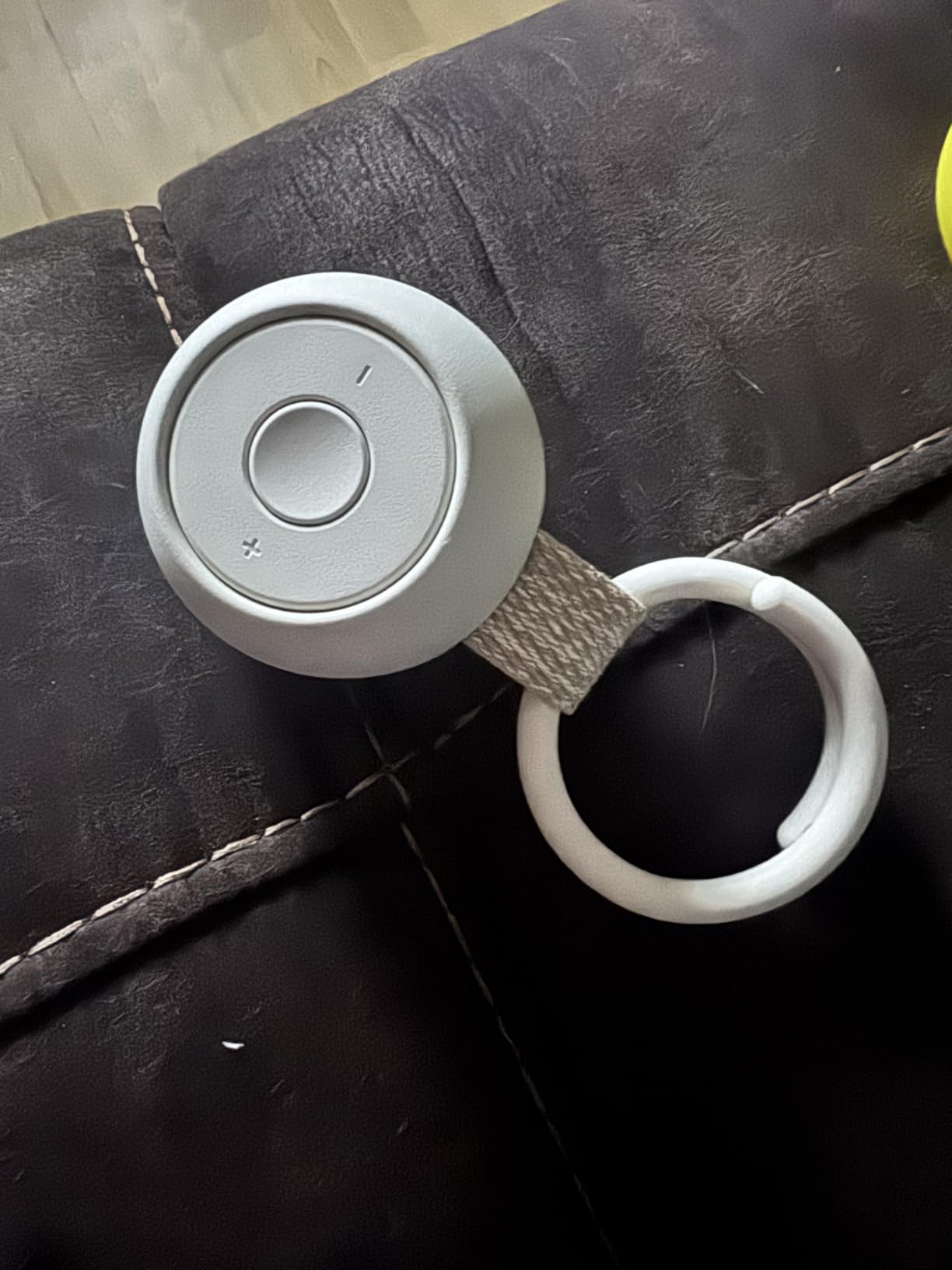 Hatch Go | Portable Sound Machine for Babies and Kids | Sleep Soother | 10 Soothing Sounds | White Noise | Shush | Travel customer photo 1