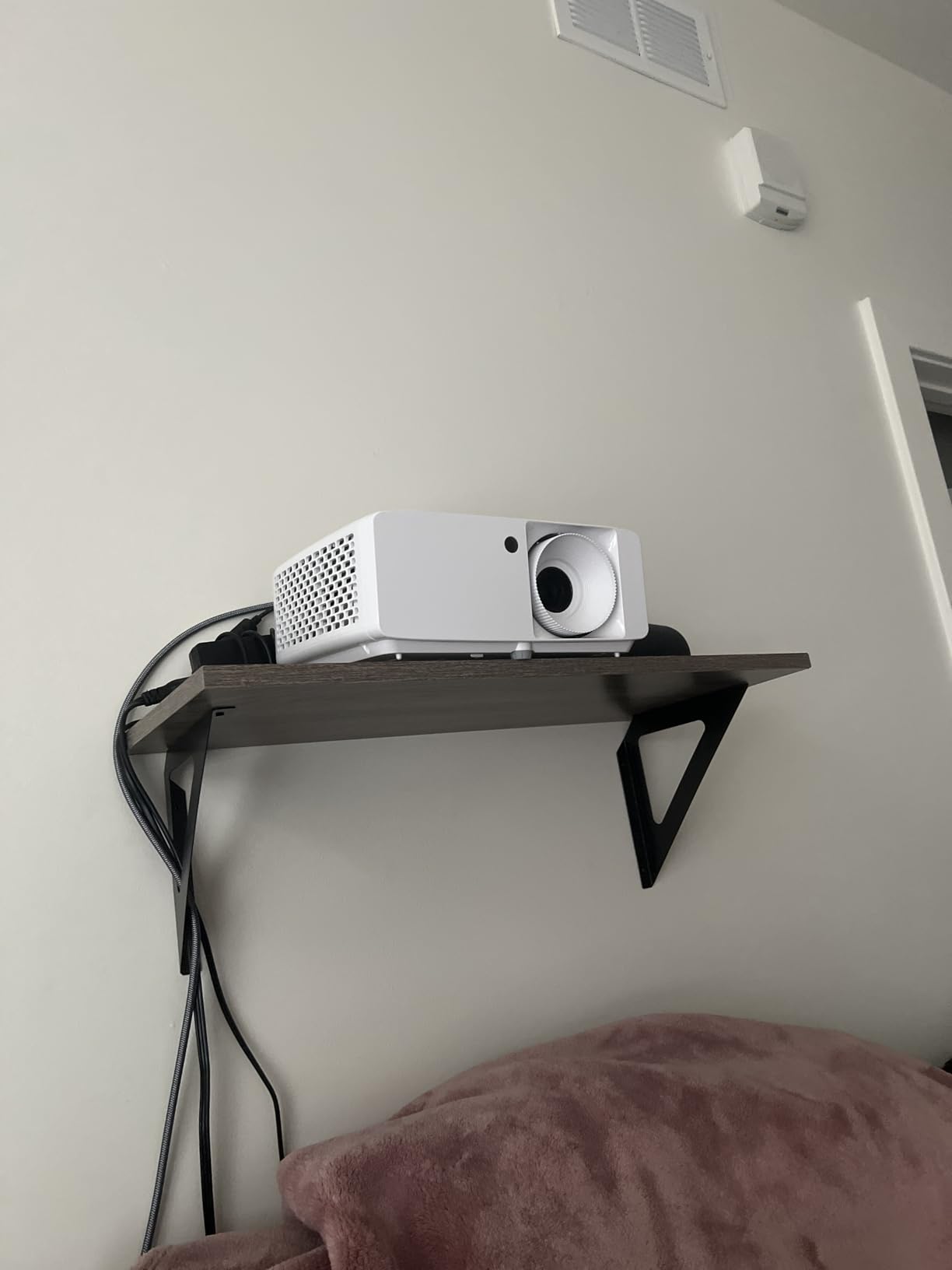 Optoma HZ40HDR HD DLP Theatre and Gaming Projector - White customer photo 2