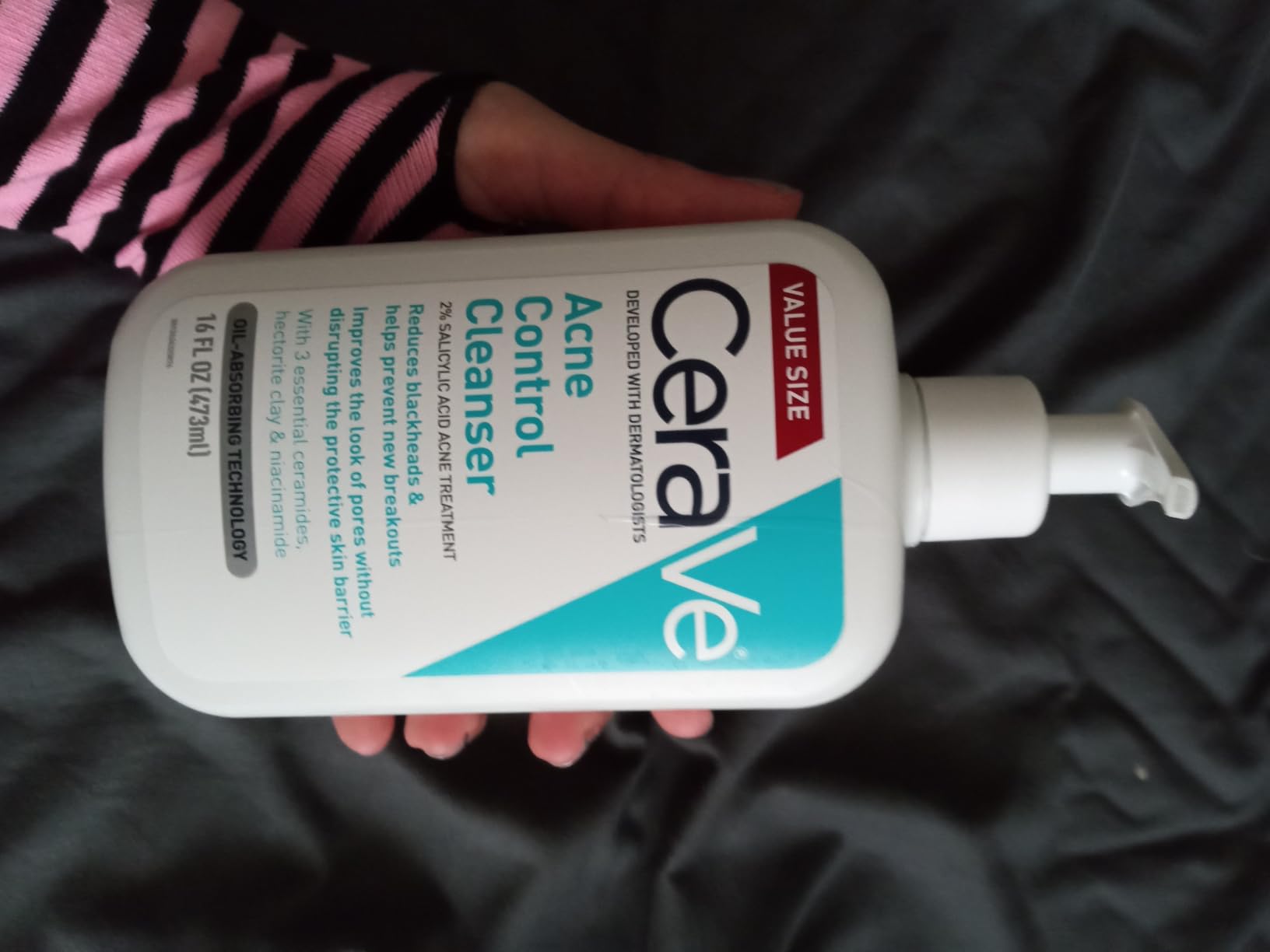 CeraVe Acne Control Cleanser, 2% Salicylic Acid Treatment Formulated With Niacinamide + Ceramides + Oil Absorbing Clay, Gentle Face Wash Helps Clear & Prevent Acne, Fragrance Free, 16 Ounce customer photo 1