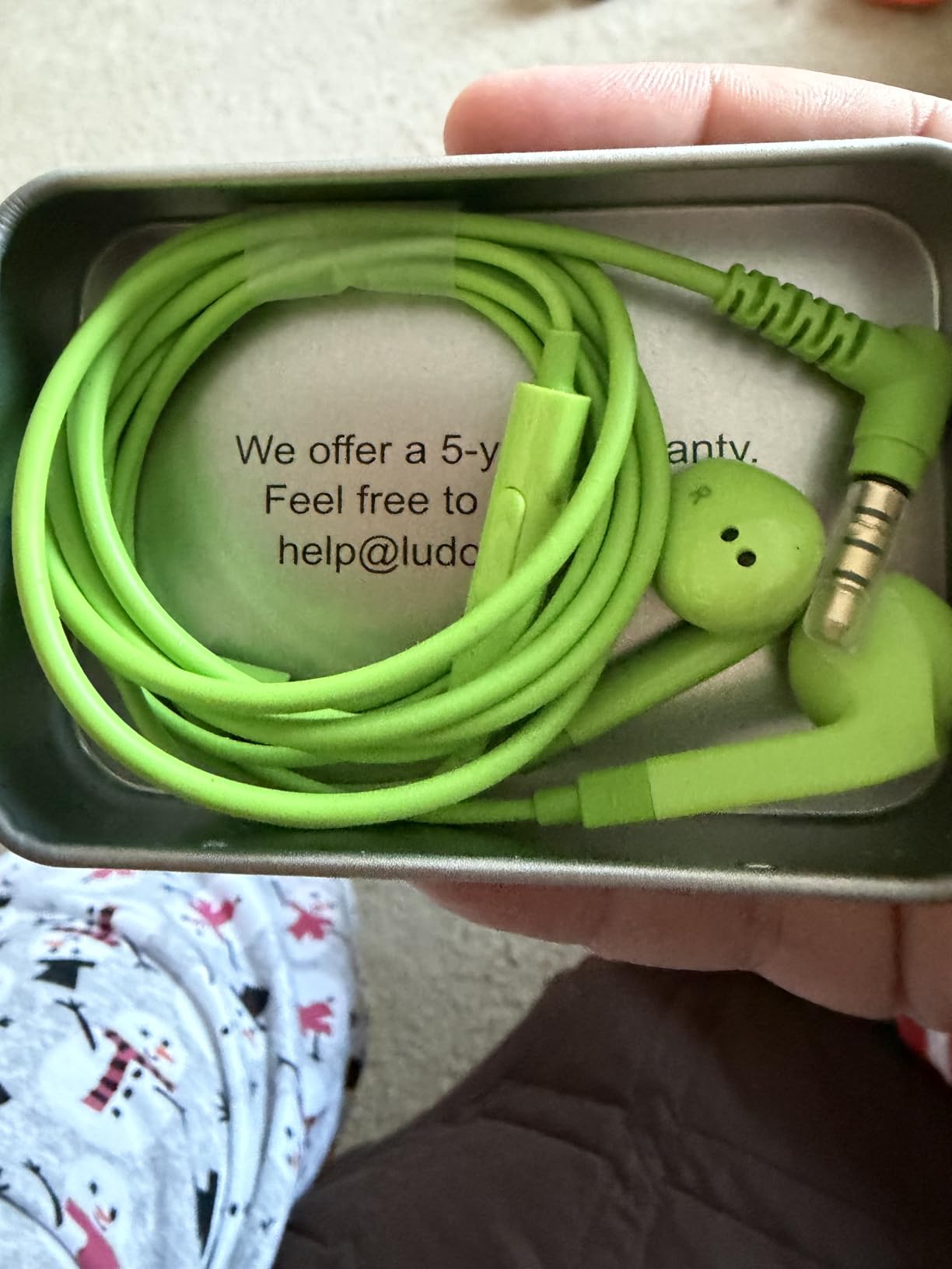 LUDOS FEROX Wired Earbuds in-Ear Headphones, 5 Year Warranty, Earphones with Microphone, Noise Isolation Corded for 3.5mm Jack Ear Buds for iPhone, Samsung, Computer, Laptop, Kids, School Students customer photo 1