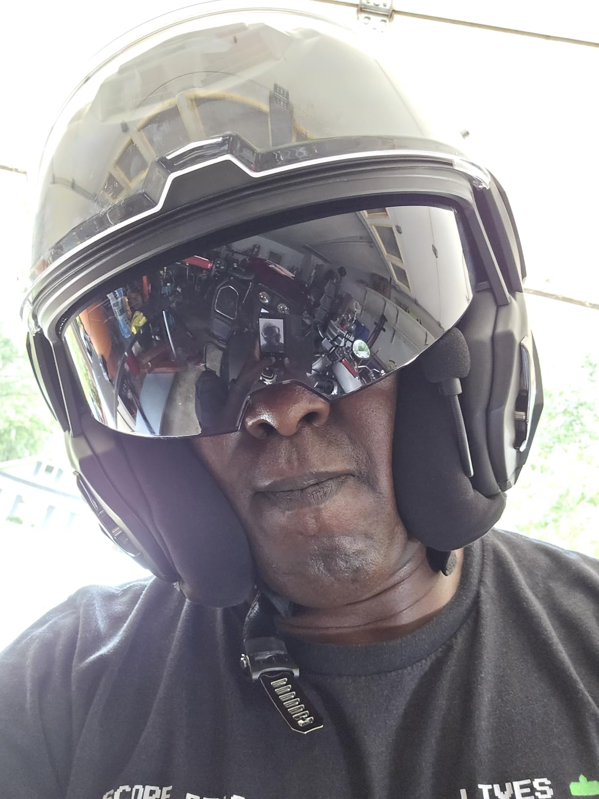 LS2 Helmets Advant Modular Helmet with Integrated Cardo 4X Bluetooth Communication System customer photo 2