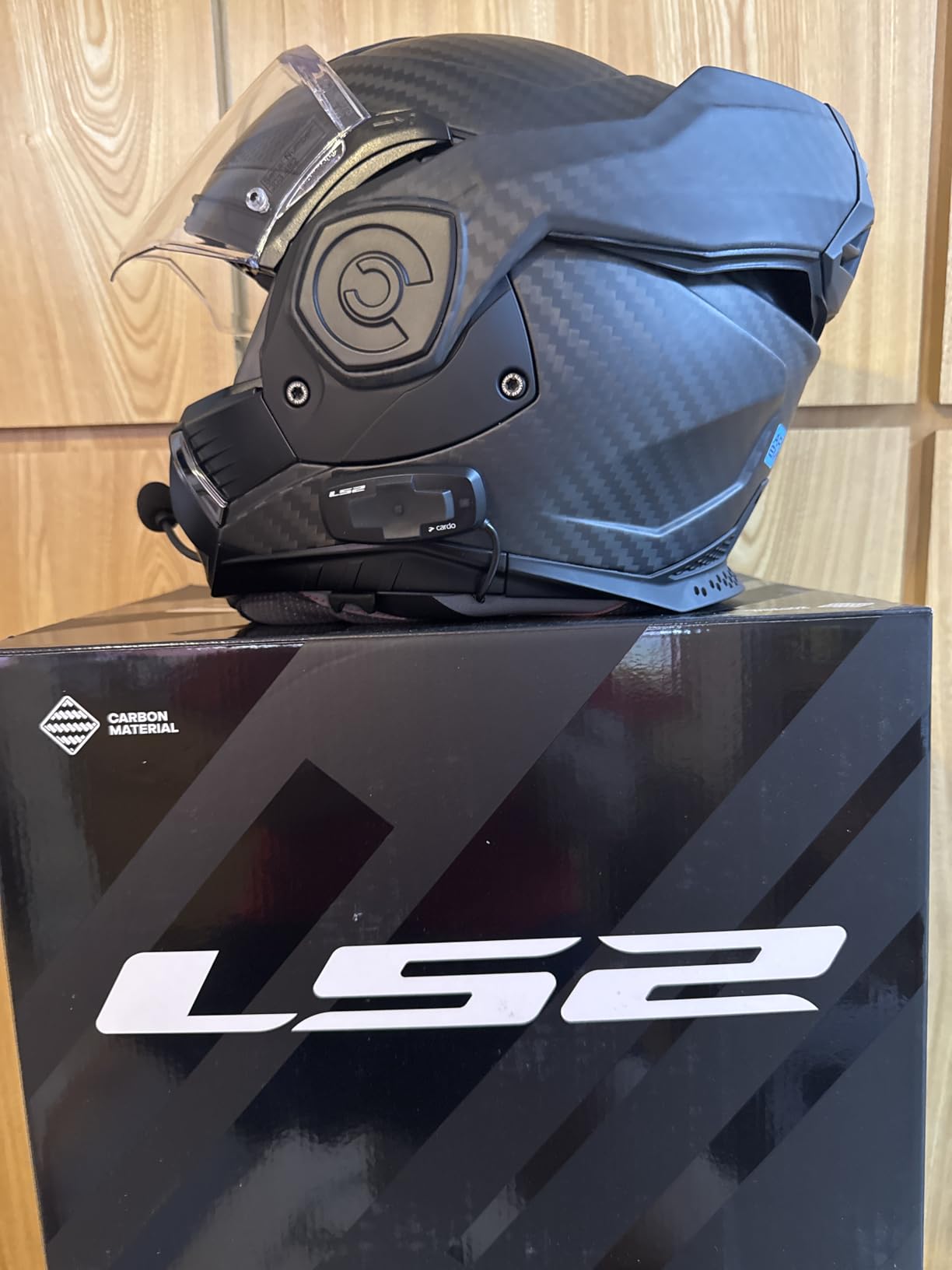 LS2 Helmets Advant X Carbon Fiber Modular Helmet with Integrated Cardo 4X Bluetooth customer photo 2