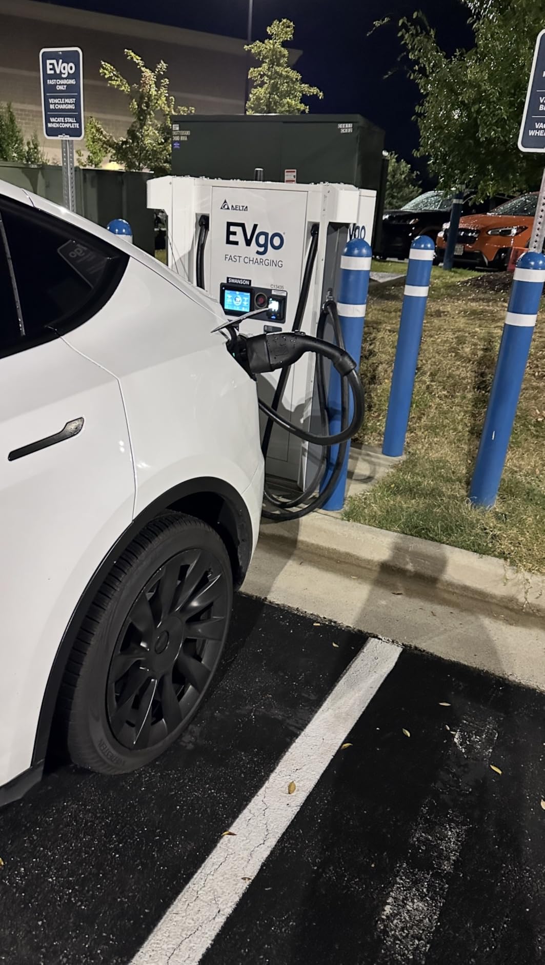 LENZ CCS1 to NACS Charging Adapter, Charge NACS-Port EVs at CCS1 DC Fast Charge Stations - Compatible with 2021+ Tesla and 2026+ Hyundai, Kia, Rivian, Toyota and More - SGS Listed to UL 2251 customer photo 1