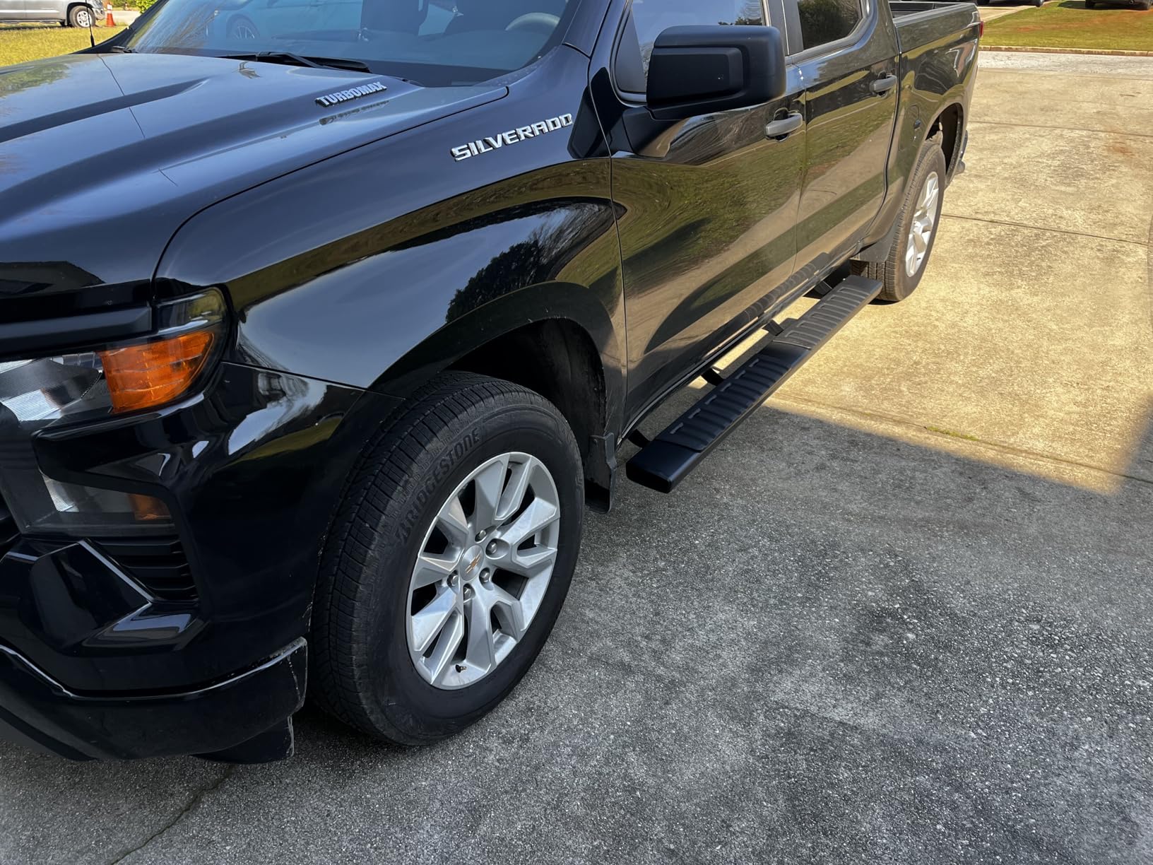 AUTOSAVER88 Running Boards Side Steps Compatible with 2019-2026 Chevy Silverado/GMC Sierra 1500, 2020-2026 Silverado/Sierra 2500HD 3500HD Crew Cab Aluminum Nerf Bars customer photo 2