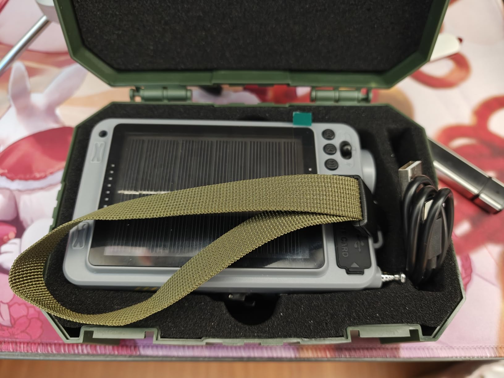 Emgykit R11 Portable Shortwave Radio - 4000mAh/14800mWh NOAA/SW/AM/FM, Solar/Hand Crank/USB Charging, Bluetooth Receiver/USB/TF Playback, with Compass, Flashlight, SOS for Camping & Emergencies - Grey customer photo 1