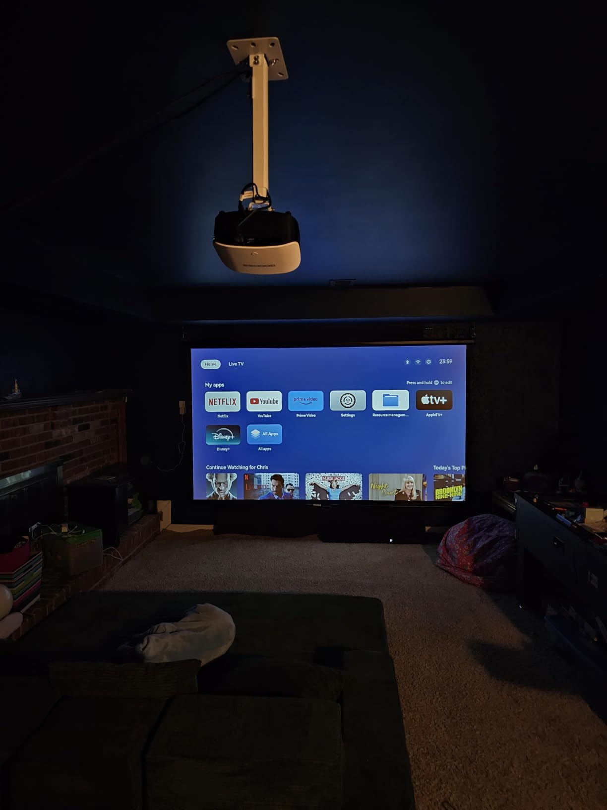 GooDee 4K Smart Projector with 5G WiFi and Bluetooth, Built-in Streaming Apps, Dolby Audio 400