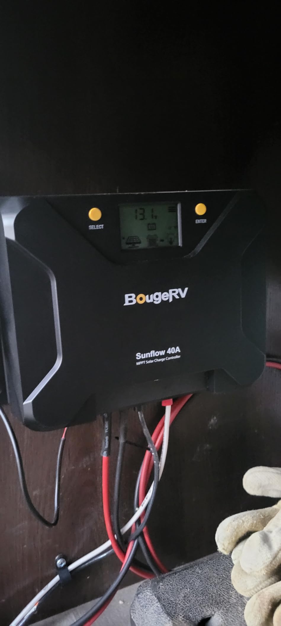 BougeRV MPPT Solar Charge Controller 40A, w/ Low-Temp Cut-Off, APP Control, Backlit LCD, 40 Amp Solar Panel Regulator 12V/24V for LiFePO4, SLD, Gel, FLD, AGM Battery, RV, Marine, Upgraded customer photo 1