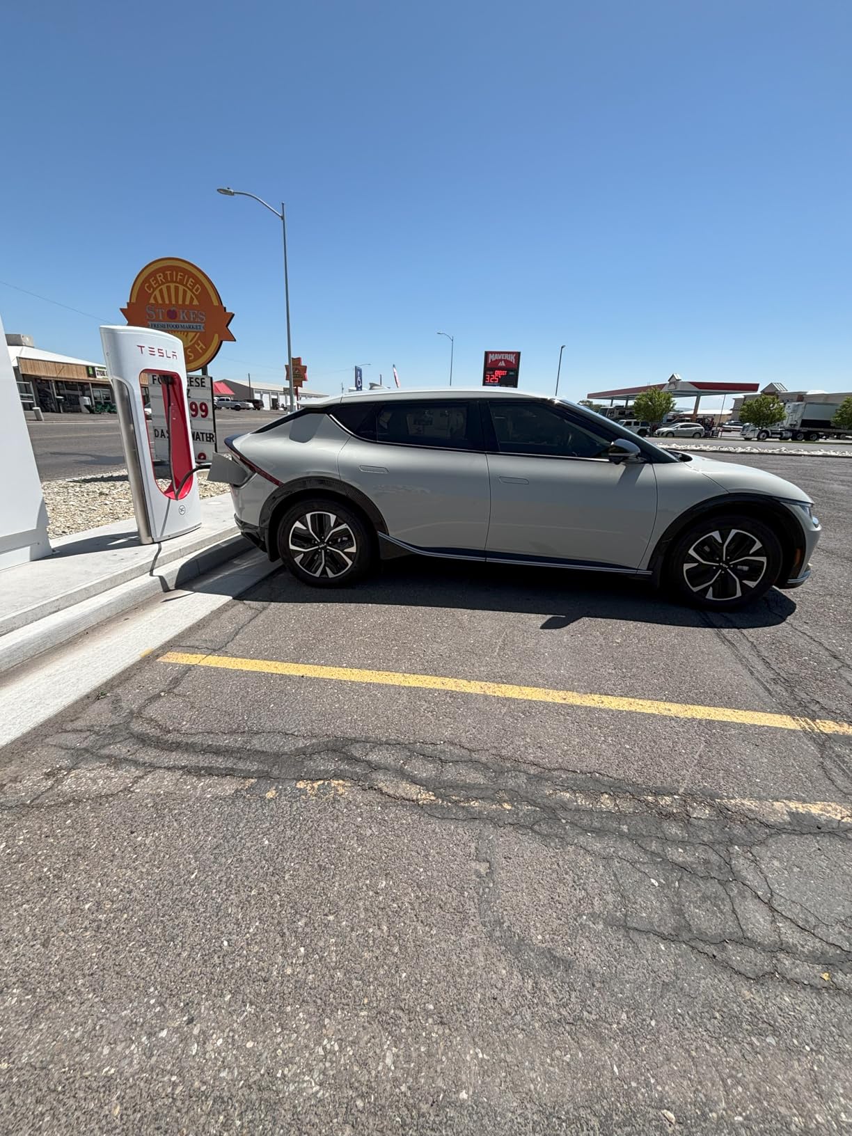 Lectron NACS to CCS Electric Vehicle Adapter - 500 Amps / 1,000V - Compatible with Tesla Superchargers - Fast Charge CCS1 EVs with Vortex Plug [Check with Your Automaker for Compatibility] customer photo 2