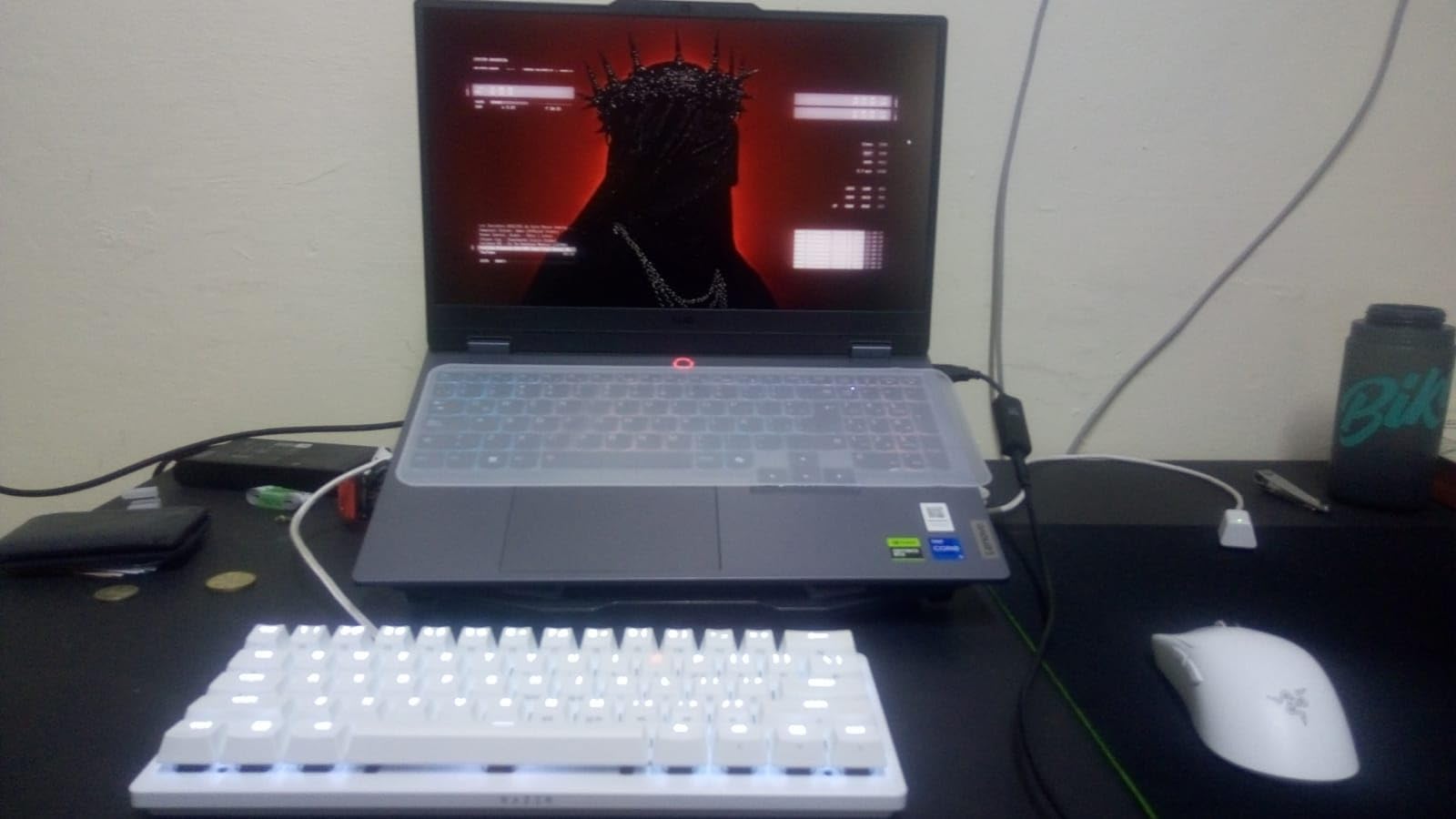 Razer Huntsman V3 Pro Esports Gaming Keyboard: Analog Optical Switches - Razer Snap Tap - Rapid Trigger - Adjustable Actuation - Media Keys & Dial - Doubleshot PBT Keycaps - Wrist Rest - Black customer photo 1