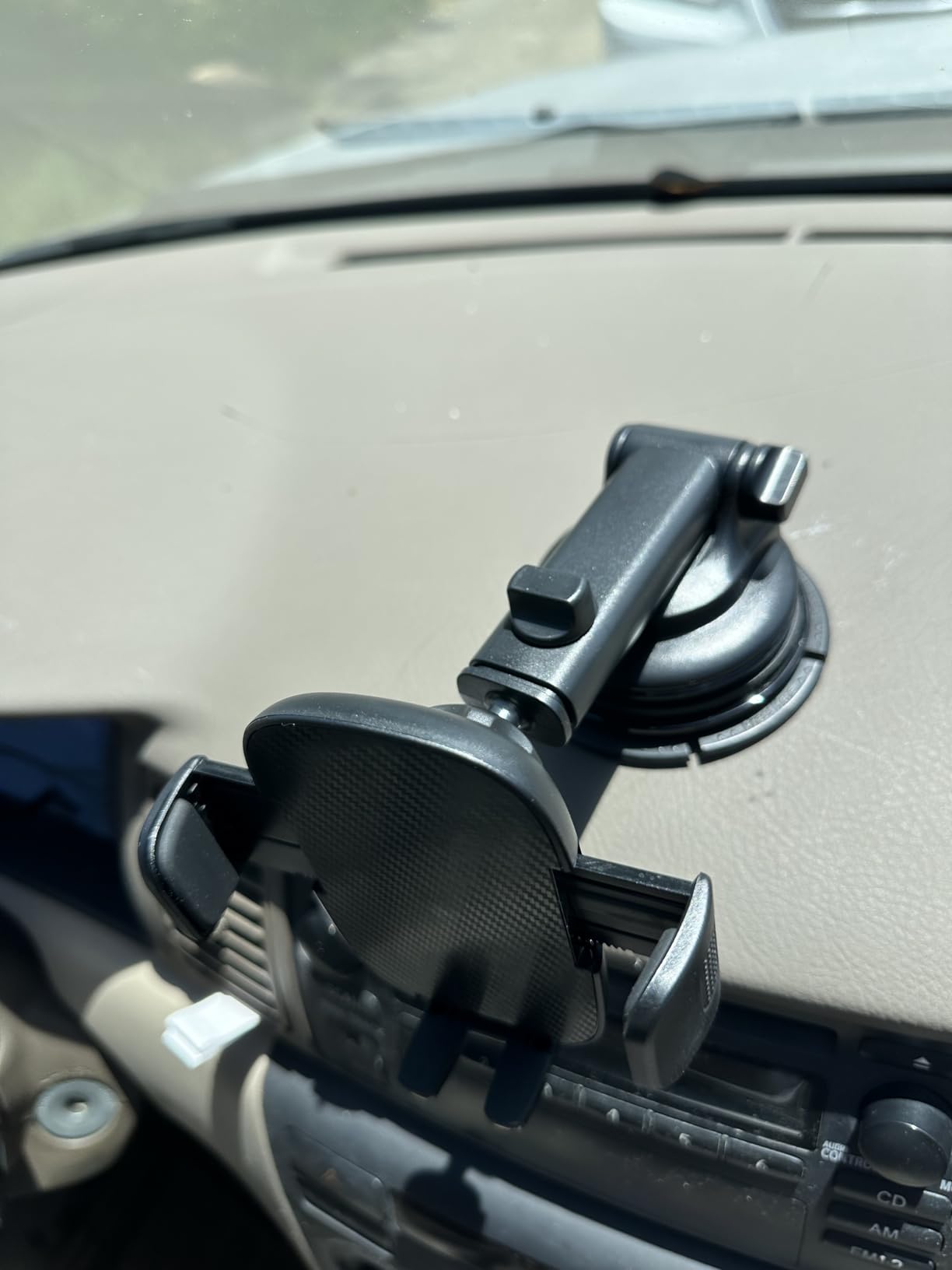Qifutan Car Phone Holder Mount Phone Mount for Car Windshield Dashboard Air Vent Universal Hands Free Automobile Cell Phone Holder Fit for iPhone Smartphone Camera Mounts customer photo 1