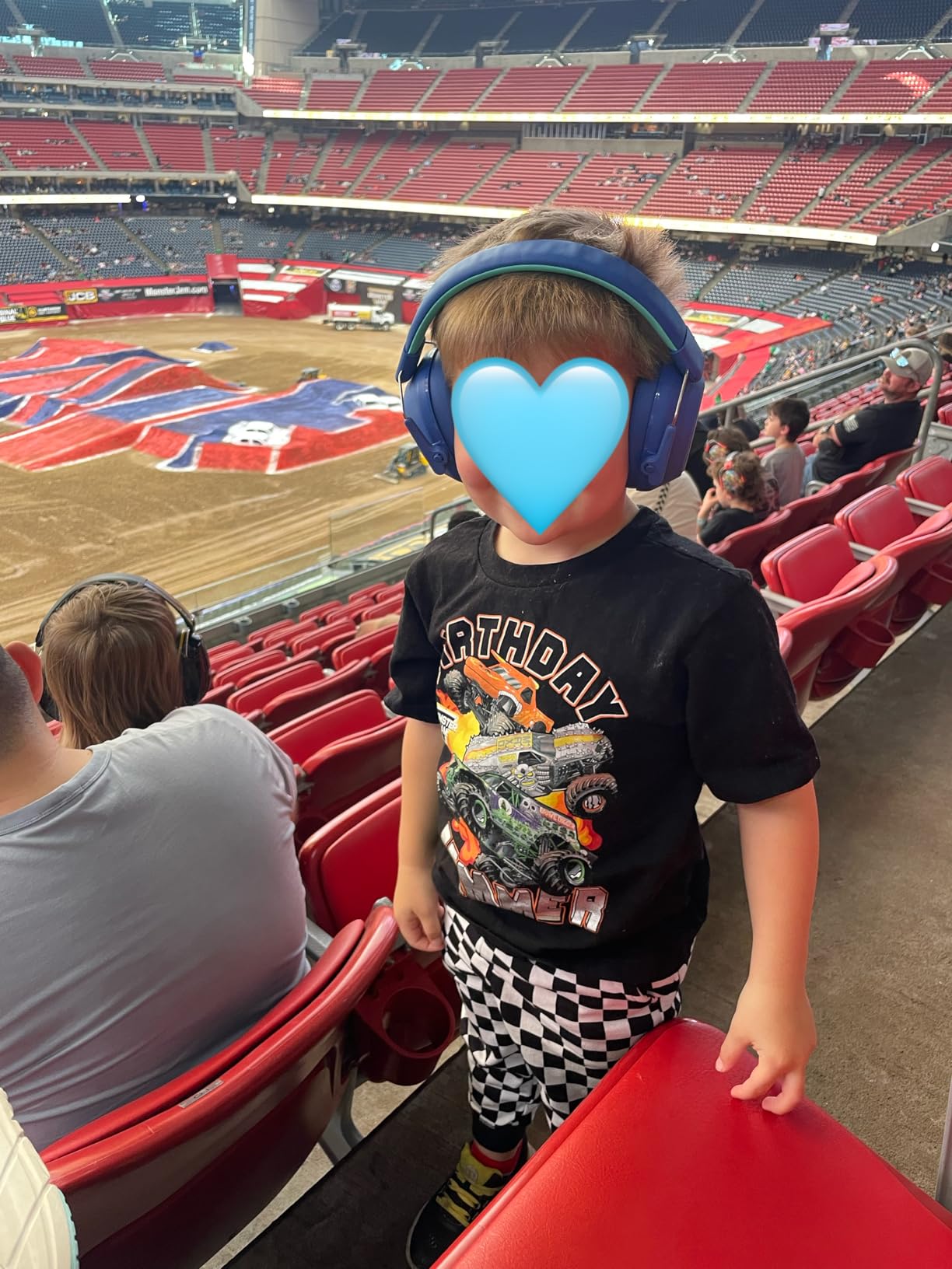 iClever Noise Cancelling Headphones for Kids Adults, SNR 29dB Safety Noise Reduction Ear Muffs for Autism Sensory &Concentration Aid, Ear Hearing Protection for Fireworks/Event/Monster Truck/Concert customer photo 2