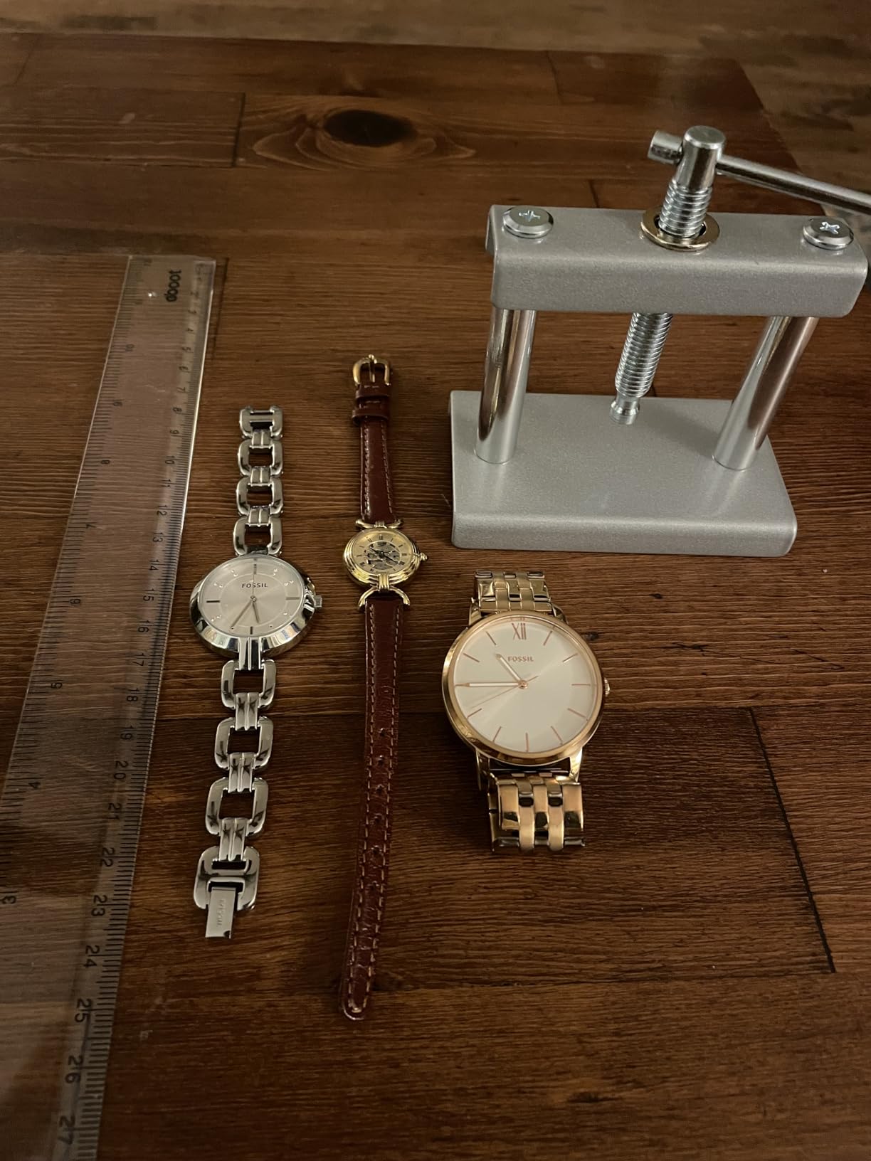 Watch Press Tool Set, Watch Back Case Closer for Closing the Cover, Watches Battery Replacement Tool Kit, Dismantling The Watchs Opener Case, Suitable for Watches Repair Kits with 16 to 50mm Circular Dials customer photo 2