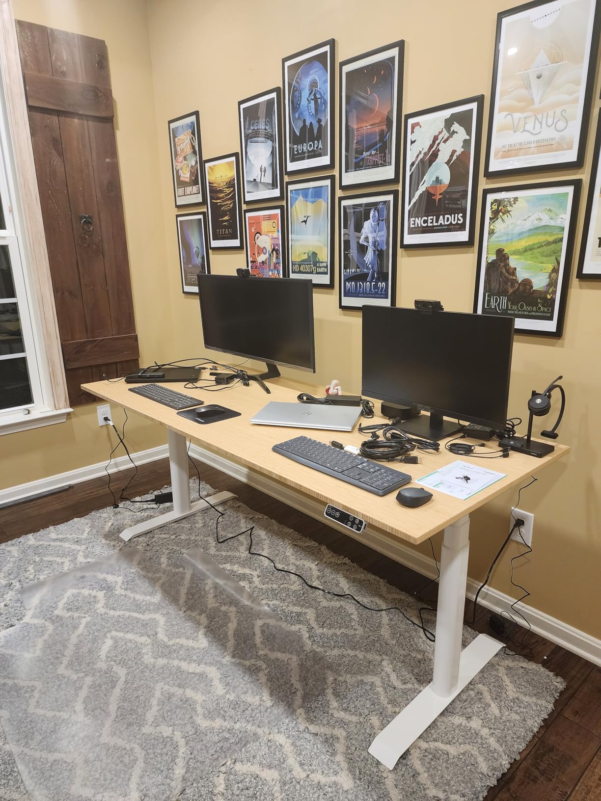 FLEXISPOT E6 Pro Oval Leg Dual Motor 3 Stages Bamboo Electric Standing Desk 55x28 Inch Whole-Piece Board Height Adjustable Electric Sit Stand Up Desk (White Frame + Bamboo Desktop) customer photo 2