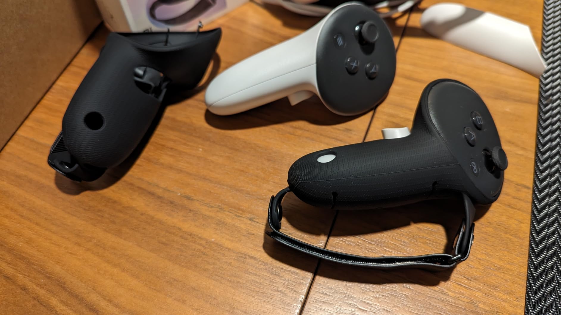 AMVR Upgraded Controller Grips Cover Compatible with Meta/Oculus Quest 3S/Quest 3 Accessories, with Battery Opening Cover and Knuckle Straps Protector customer photo 1