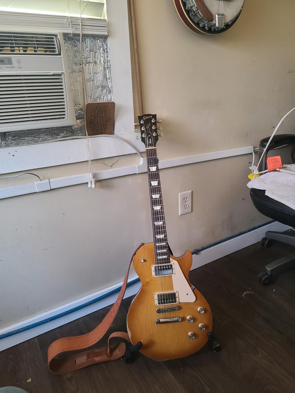 Guitar Stand, Guitar Rack for Acoustic, Electric, Bass - 6 Holder customer photo 1
