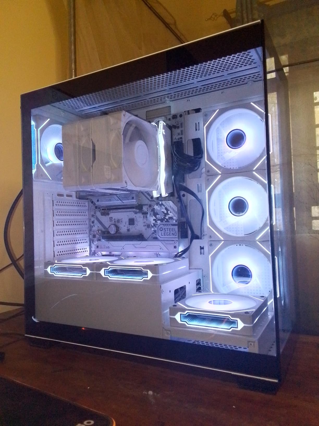 GIGABYTE B650M-H/M.2+ AMD AM5 Micro-ATX Motherboard customer photo 1