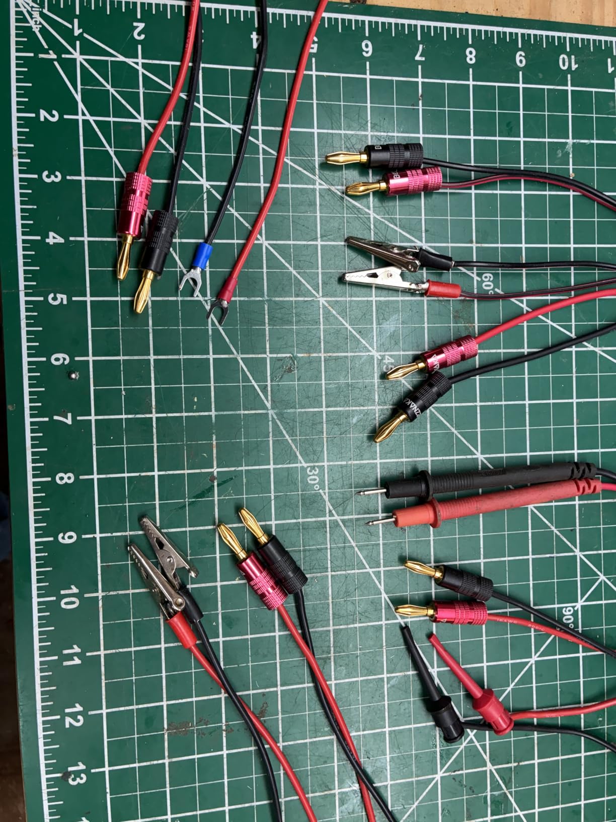 Banana Plugs with Dual Set Screws,Black and Red Aluminum Shell,6 Pairs customer photo 1