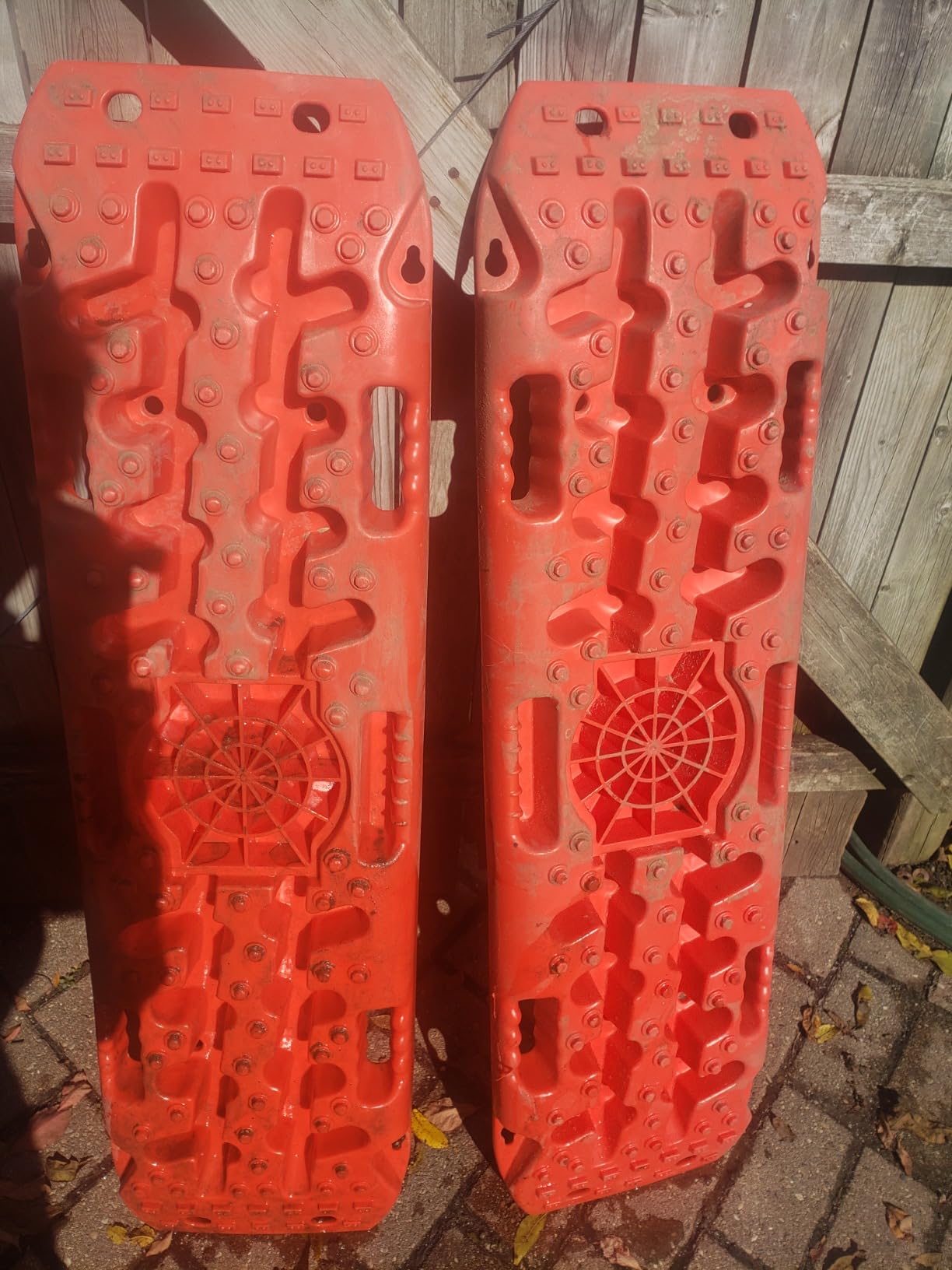 OULEME Off-Road Traction Boards with Jack Lift Base, Recovery Board for Sand, Mud, and Snow Tracks - Tire Traction Pads Compatible with all types of tires (Orange) customer photo 1