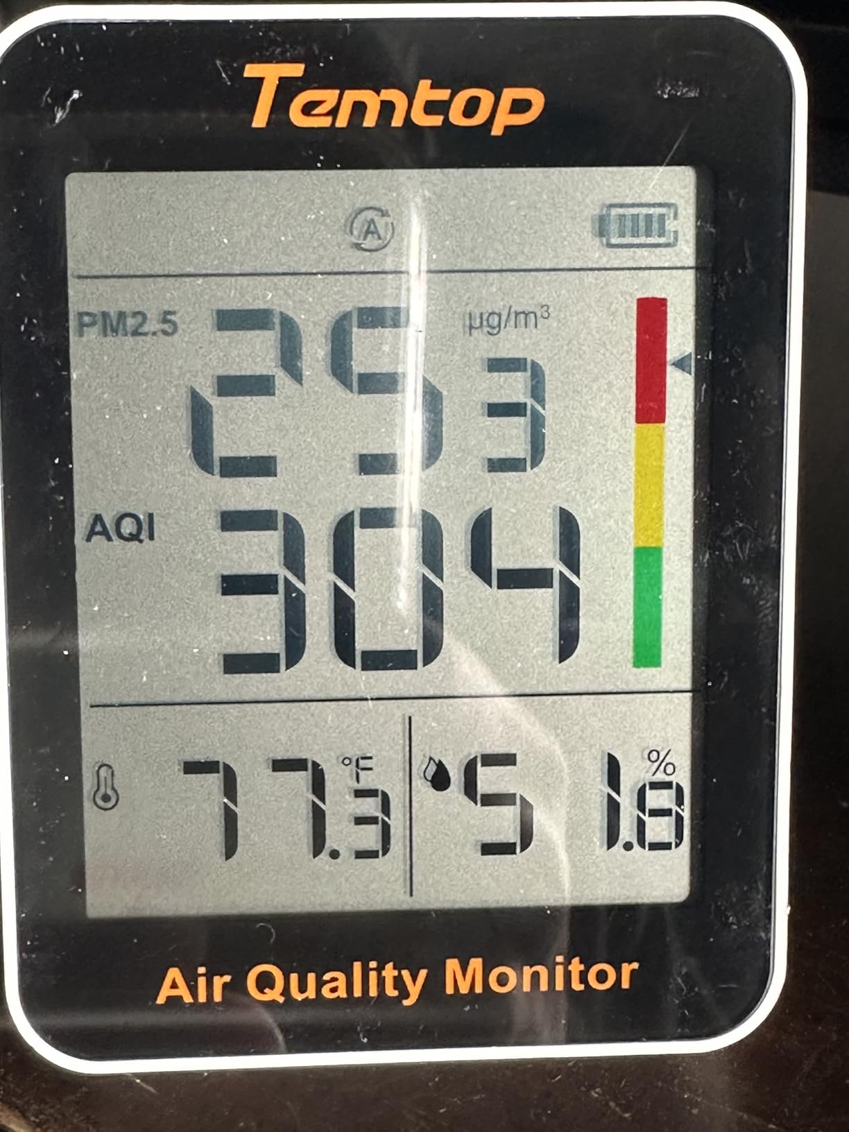 Temtop Air Quality Monitor Indoor Thermo-Hygrometer - PM2.5, AQI, Temperature, and Humidity Meter for Home, Office, or School, Air Quality Measurement, 60-Day Battery Life customer photo 1