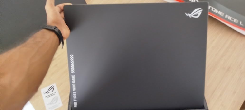 ASUS ROG Moonstone Ace L Glass Gaming Mouse Pad - 19.7