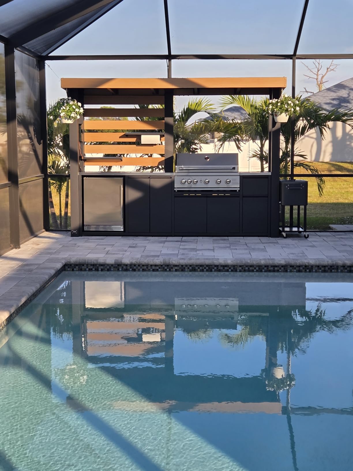 Backyard Discovery Fusion Flame Galvanized Steel Covered Outdoor Kitchen with 5-Burner Stainless Steel Grill, Refrigerator, Countertop, Storage, and Steel Roof for All-Season Outdoor Cooking customer photo 2